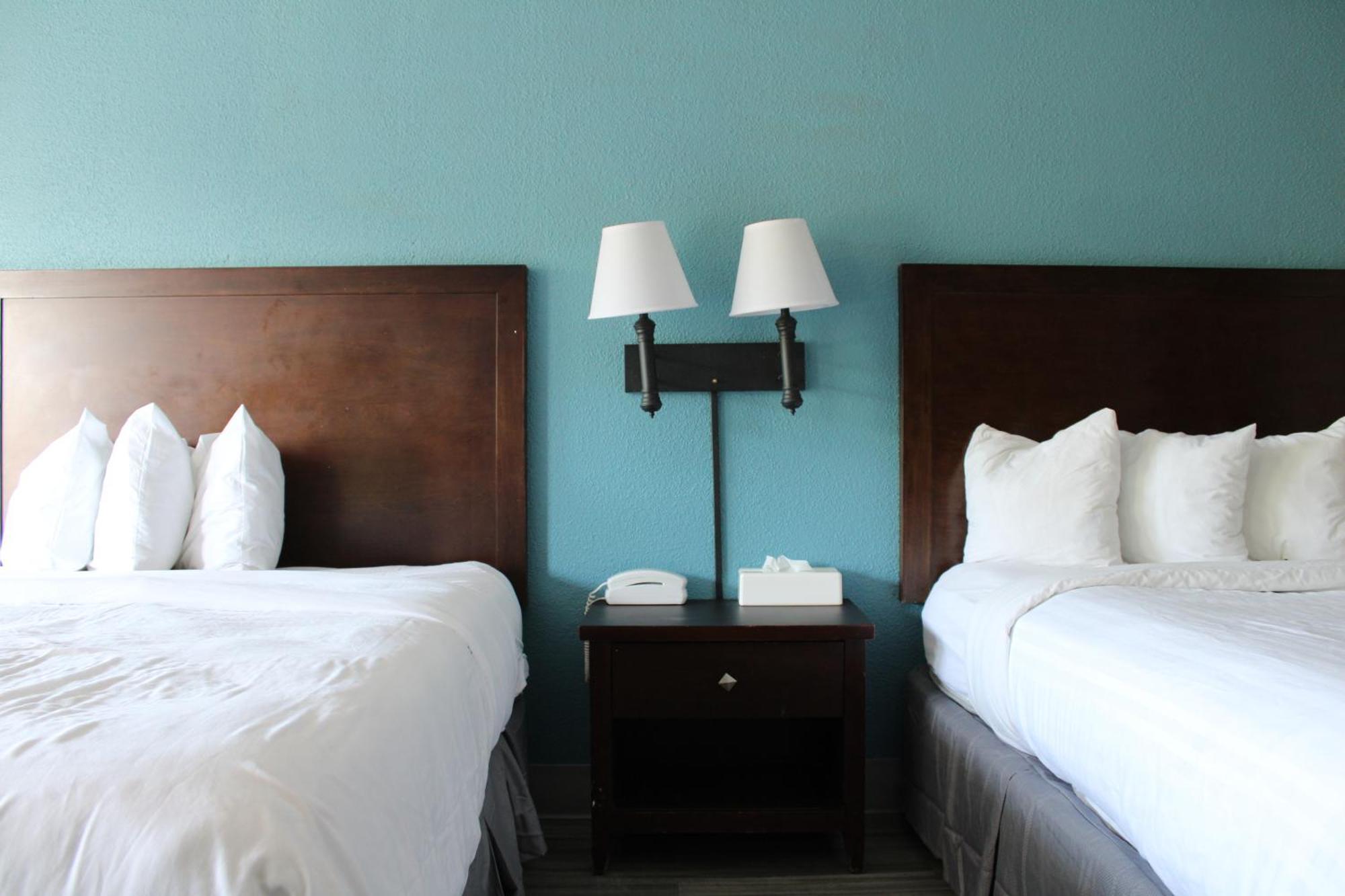 Village 2* Destin