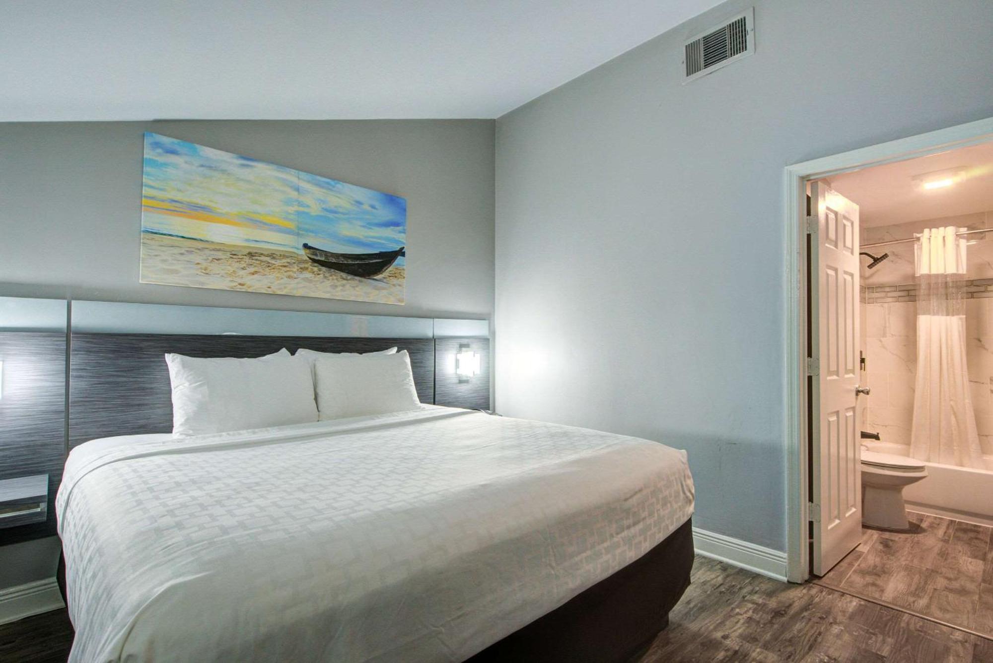 Clarion Pointe Tampa-brandon Near Fairgrounds And Casino 2*