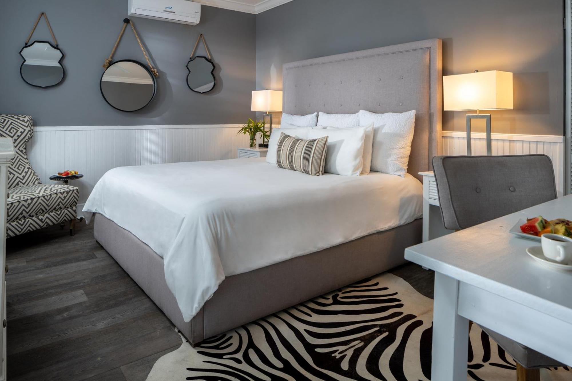Alexander's Guesthouse-adult Exclusive, Lgbtq Friendly Key West