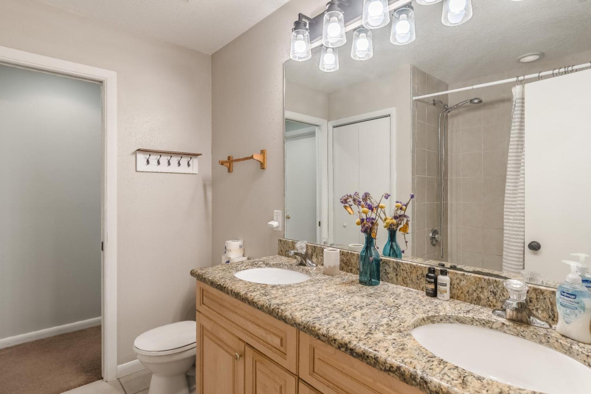 Holiday home Lakefront 7 Bedroom Duplex, Pool, Boat, And Hottub Orlando