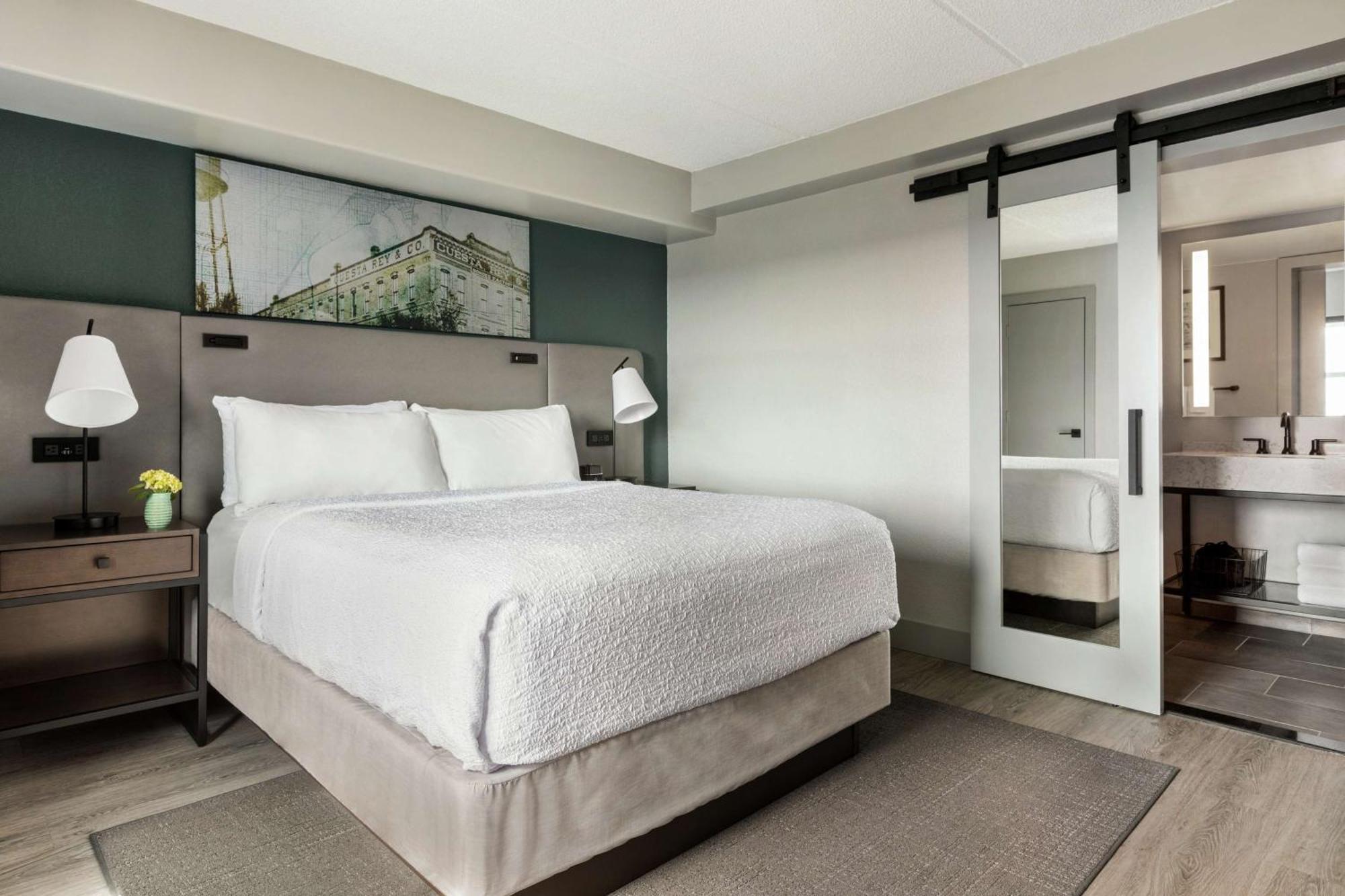 Hotel Alba Tampa, Tapestry Collection By Hilton Tampa