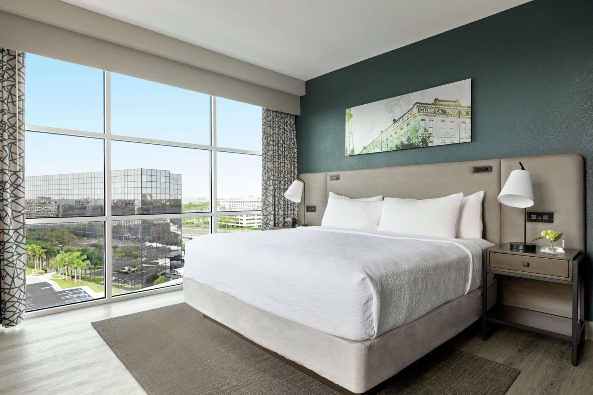 Hotel Alba Tampa, Tapestry Collection By Hilton 4*