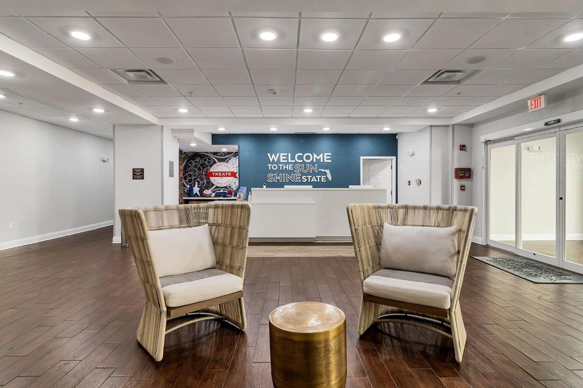 Hotel Express & Destin - Miramar By Ihg 3*