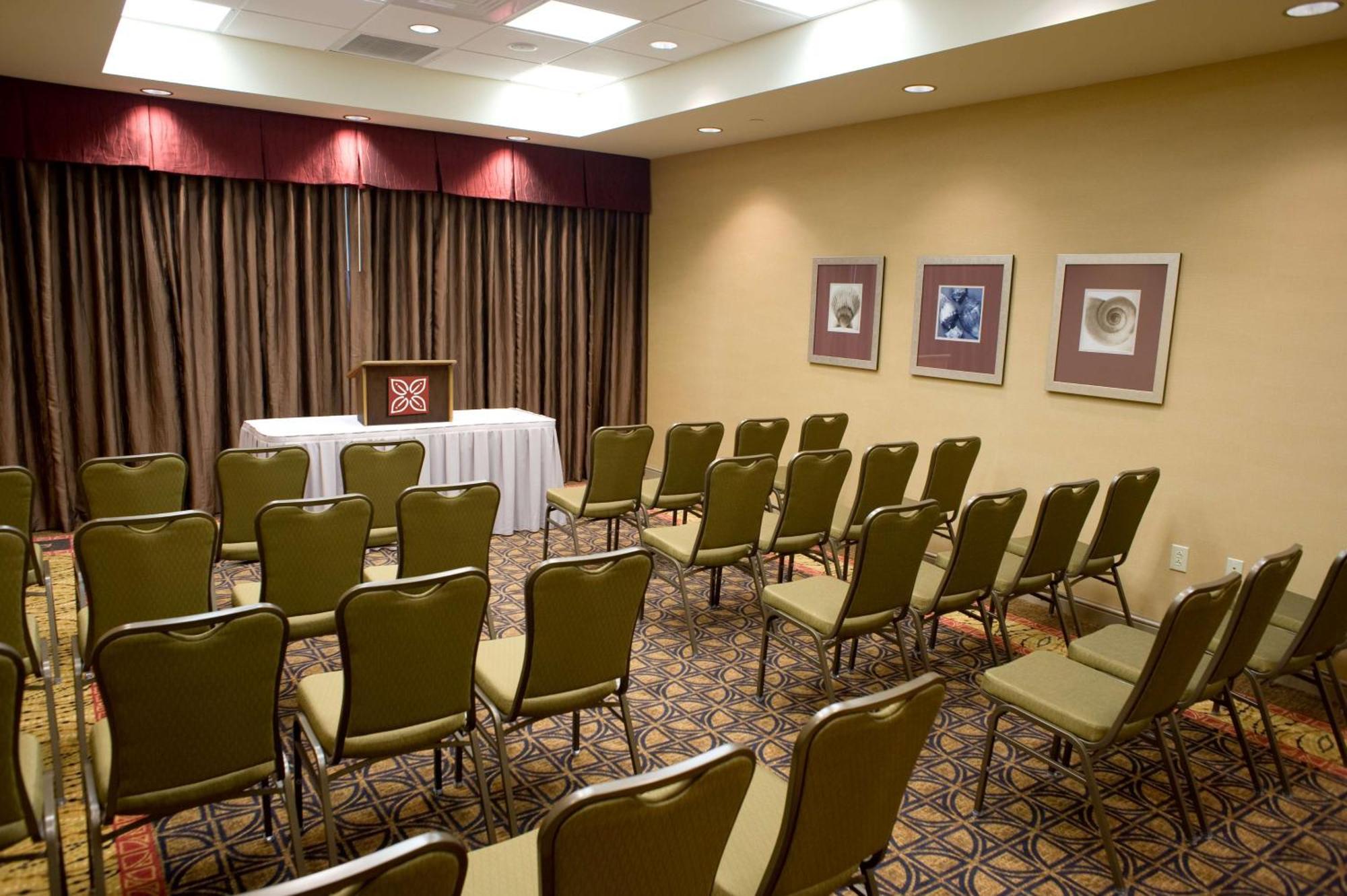 Hilton Garden Airport/medical Center Hotel