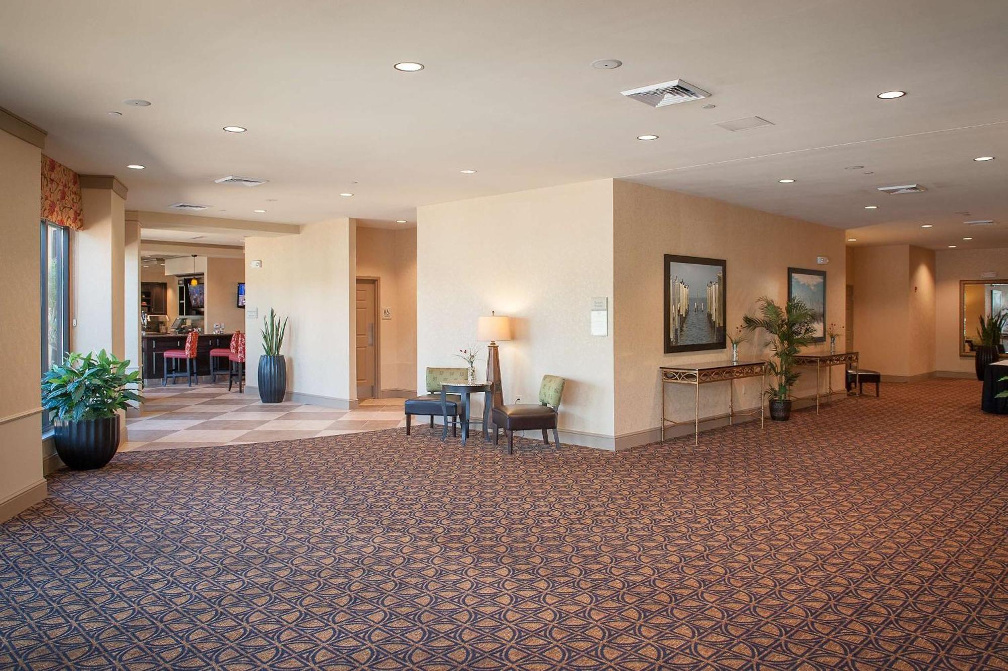 Hilton Garden Airport/medical Center Hotel 3*
