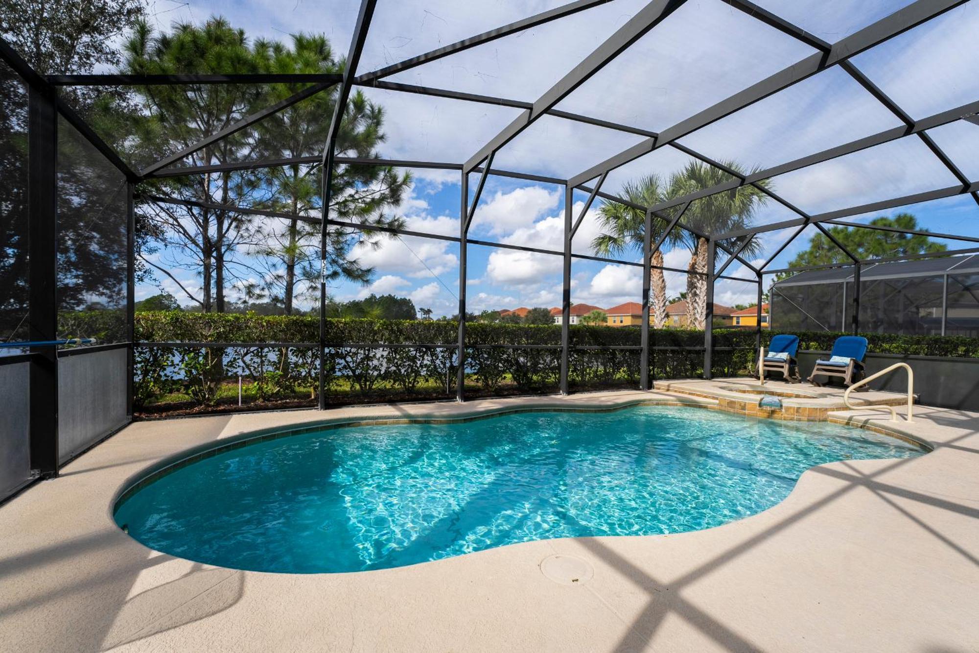 Holiday home Home, Lakeview, Private Pool Near To