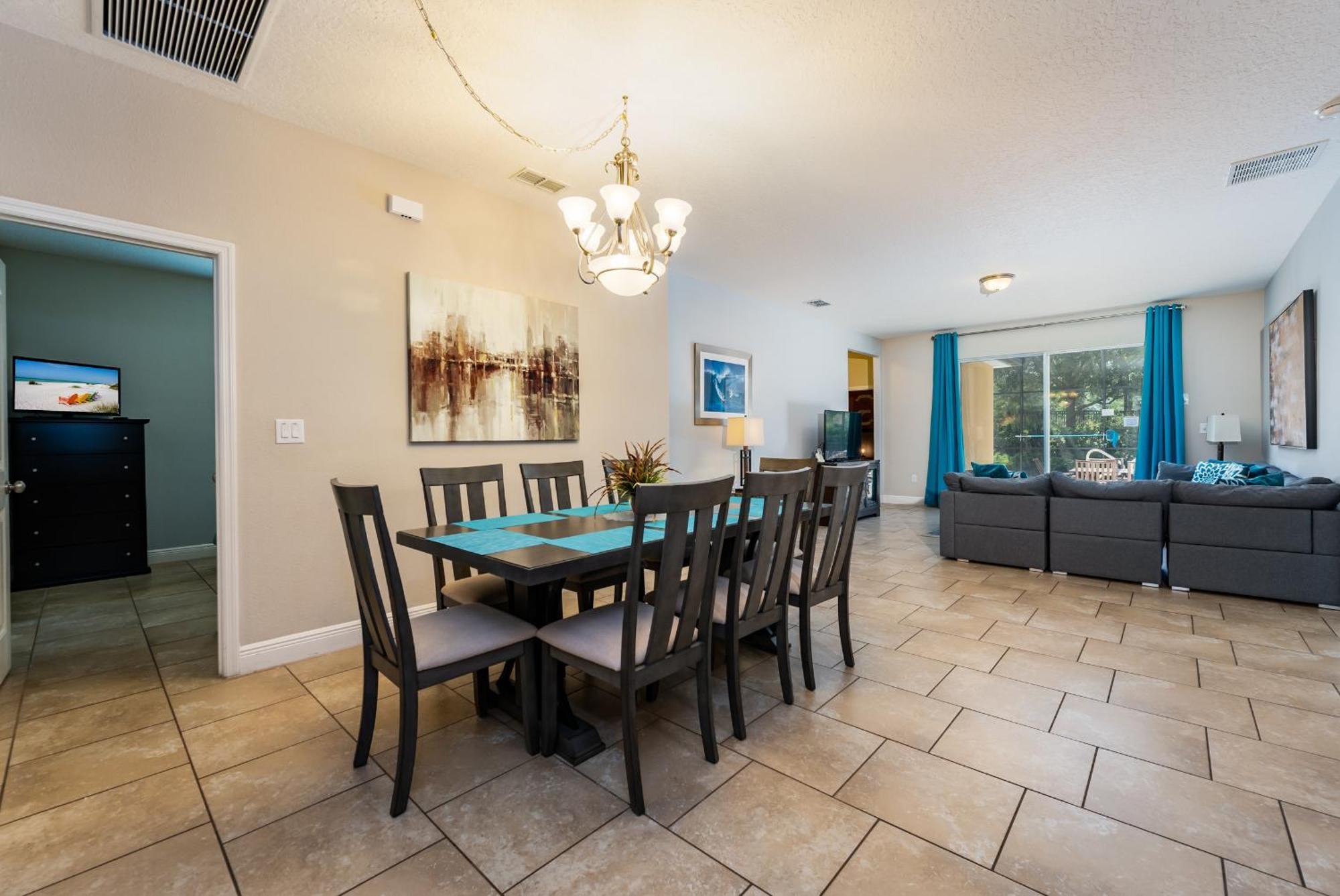 Solterra With Themed Rooms, Private Pool And Amenities Davenport