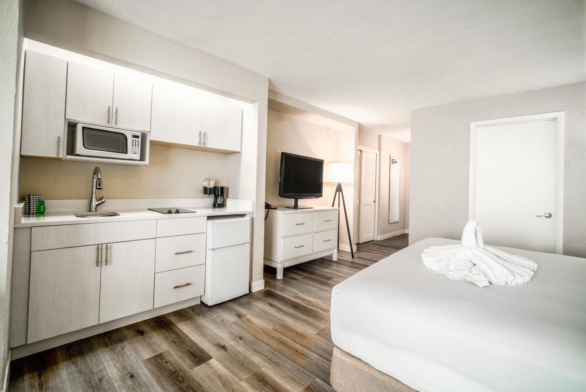 Perry's Ocean-edge Resort 3*