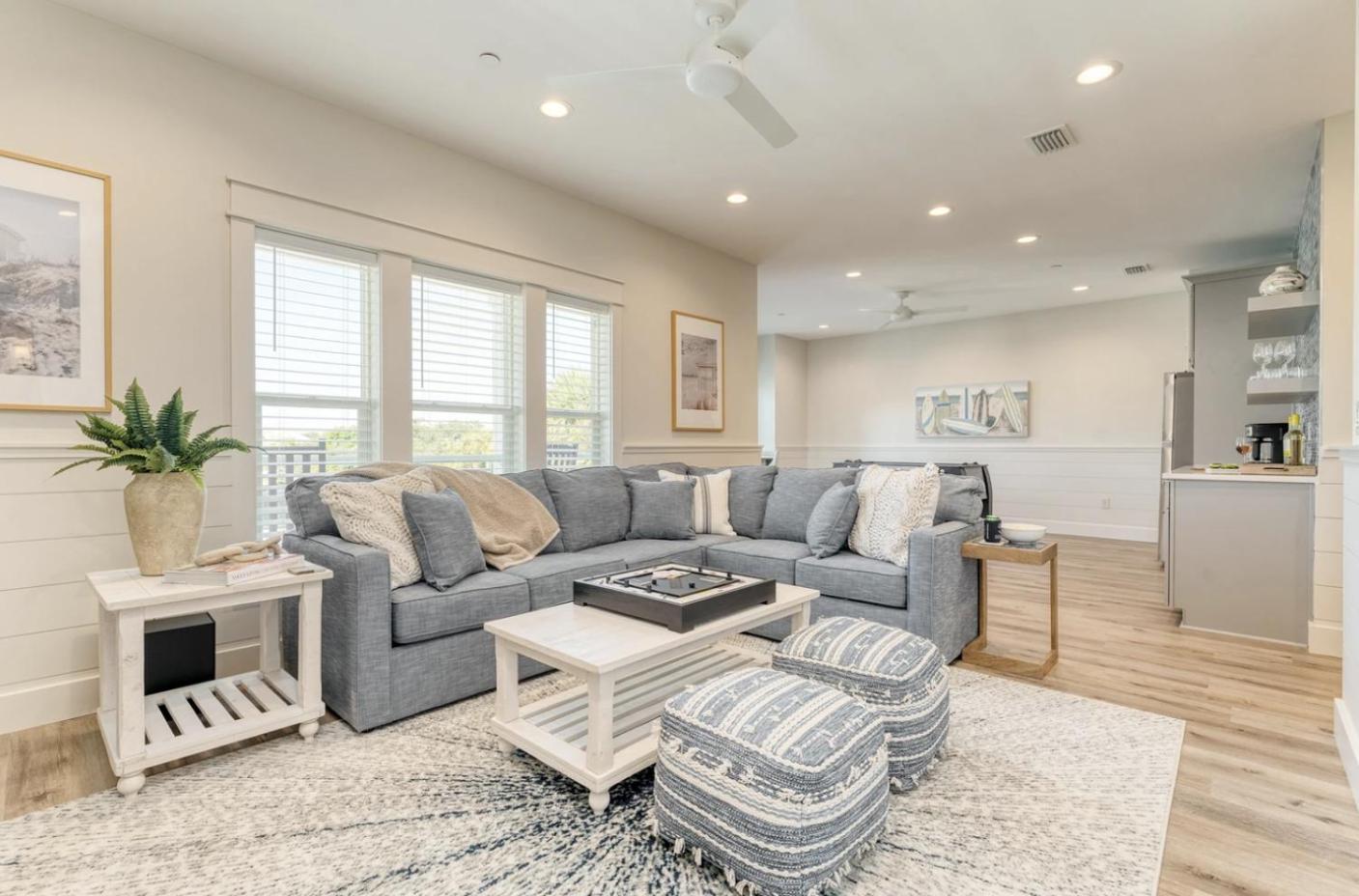 Crystal Blue~sleeps 28~heated Pool~golf Cart Holiday home