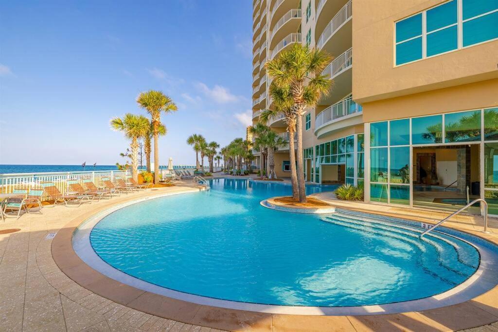 Ocean Blue At 1805 Aqua *