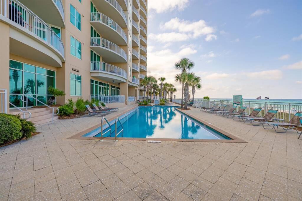 Ocean Blue At 1805 Aqua