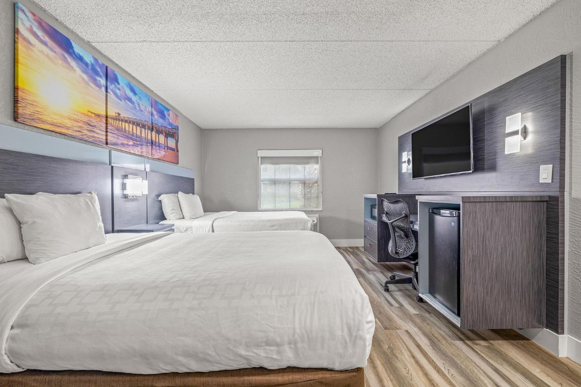 Hotel Clarion Pointe Tampa-brandon Near Fairgrounds And Casino 2*