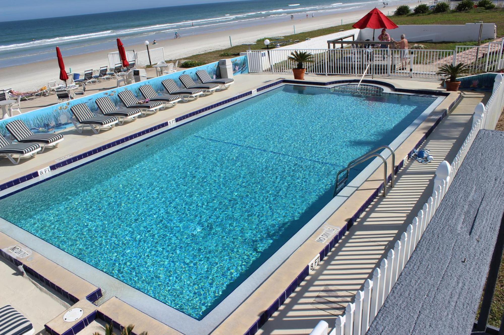 Hotel Shoreline & - Beachfront 2*