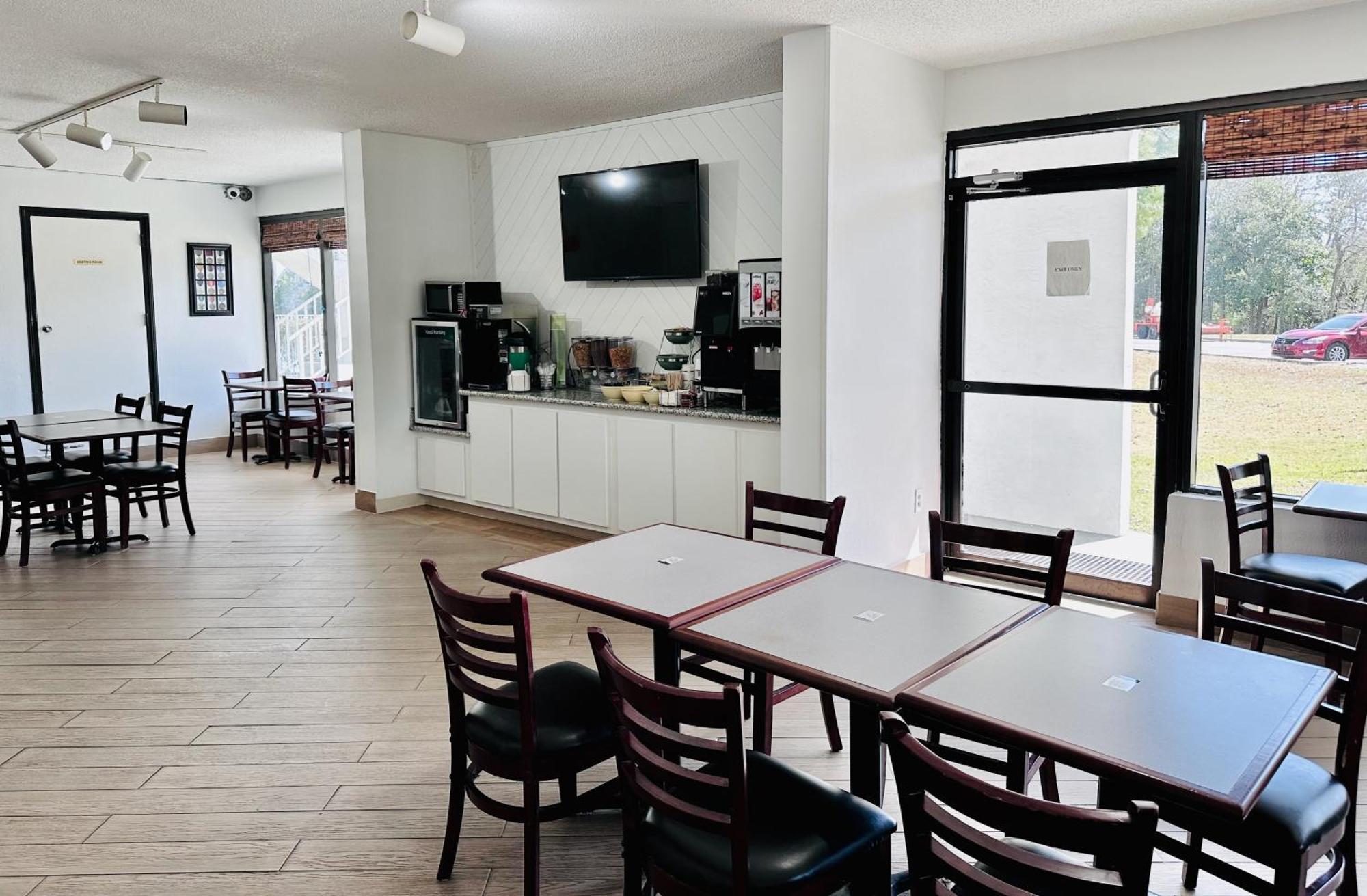 Quality At Eglin Afb Inn