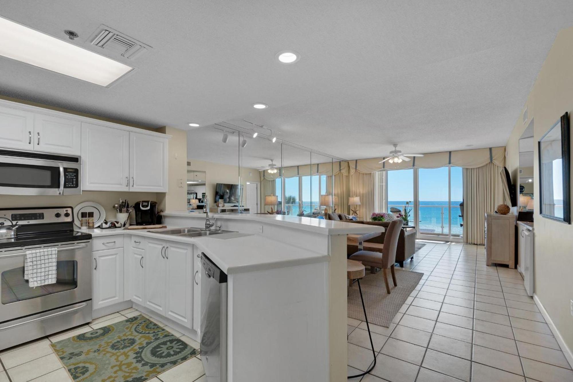 Sterling Sands 209 Apartment *