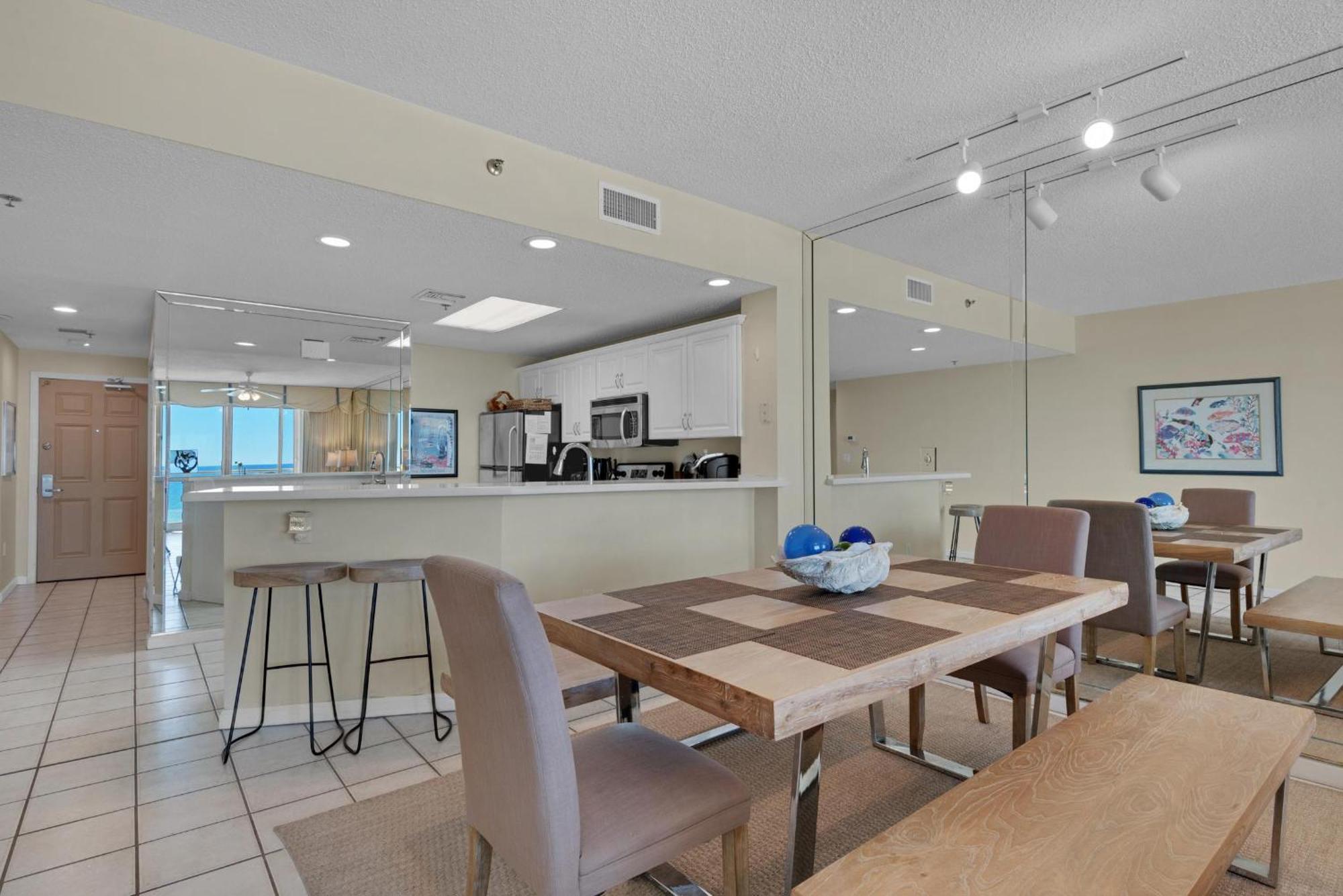Sterling Sands 209 Apartment *