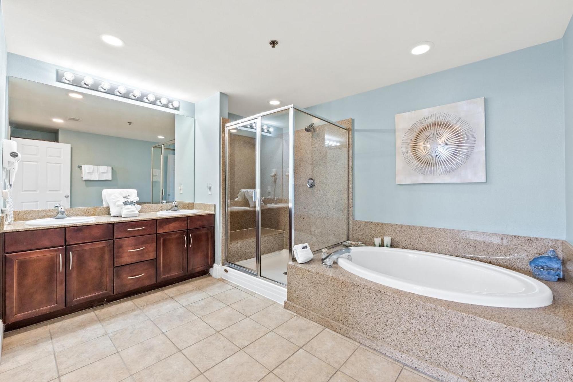 Laketown Wharf By Panhandle Getaways Apartment *