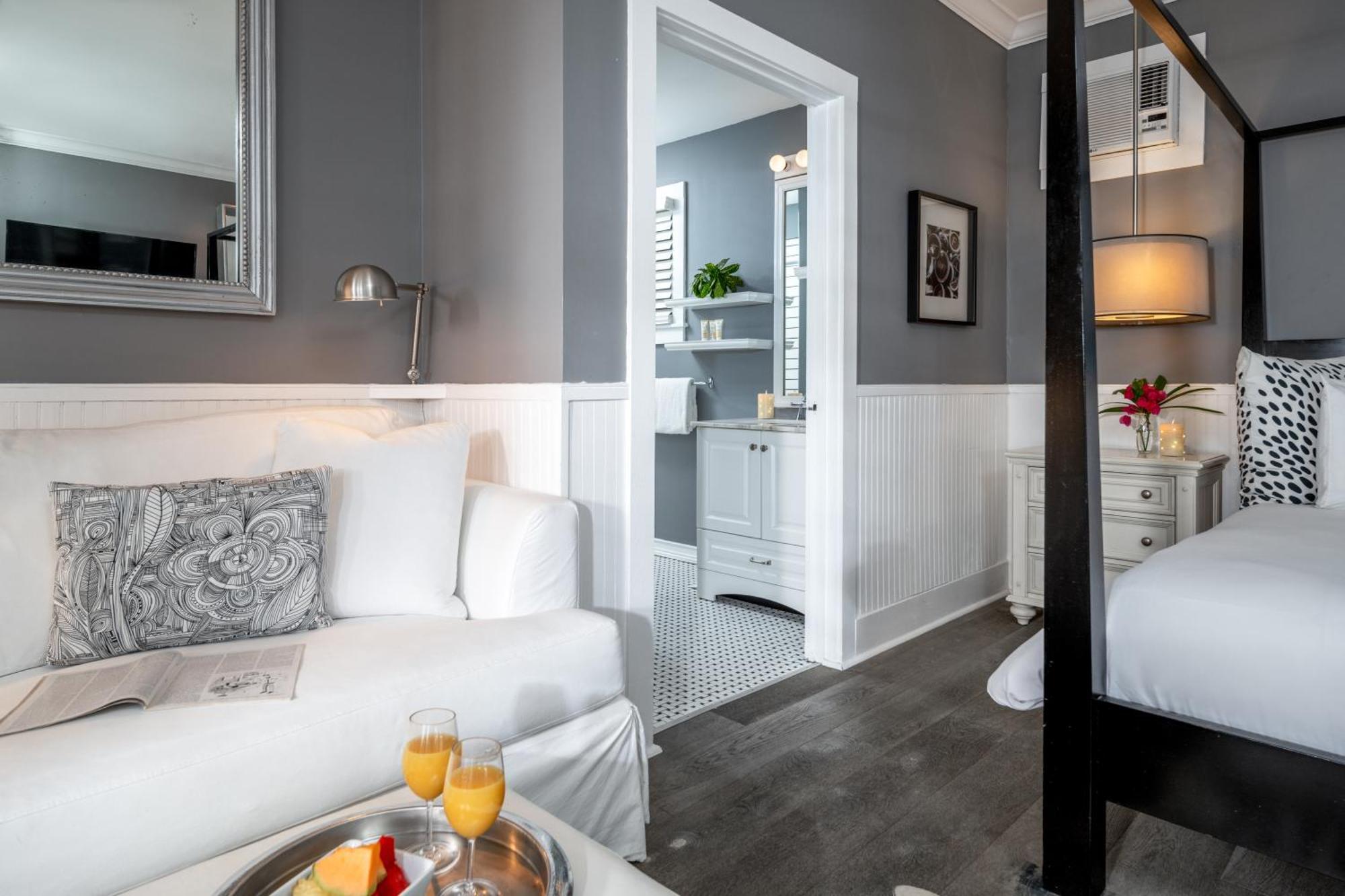 Alexander's Guesthouse-adult Exclusive, Lgbtq Friendly 3* Key West