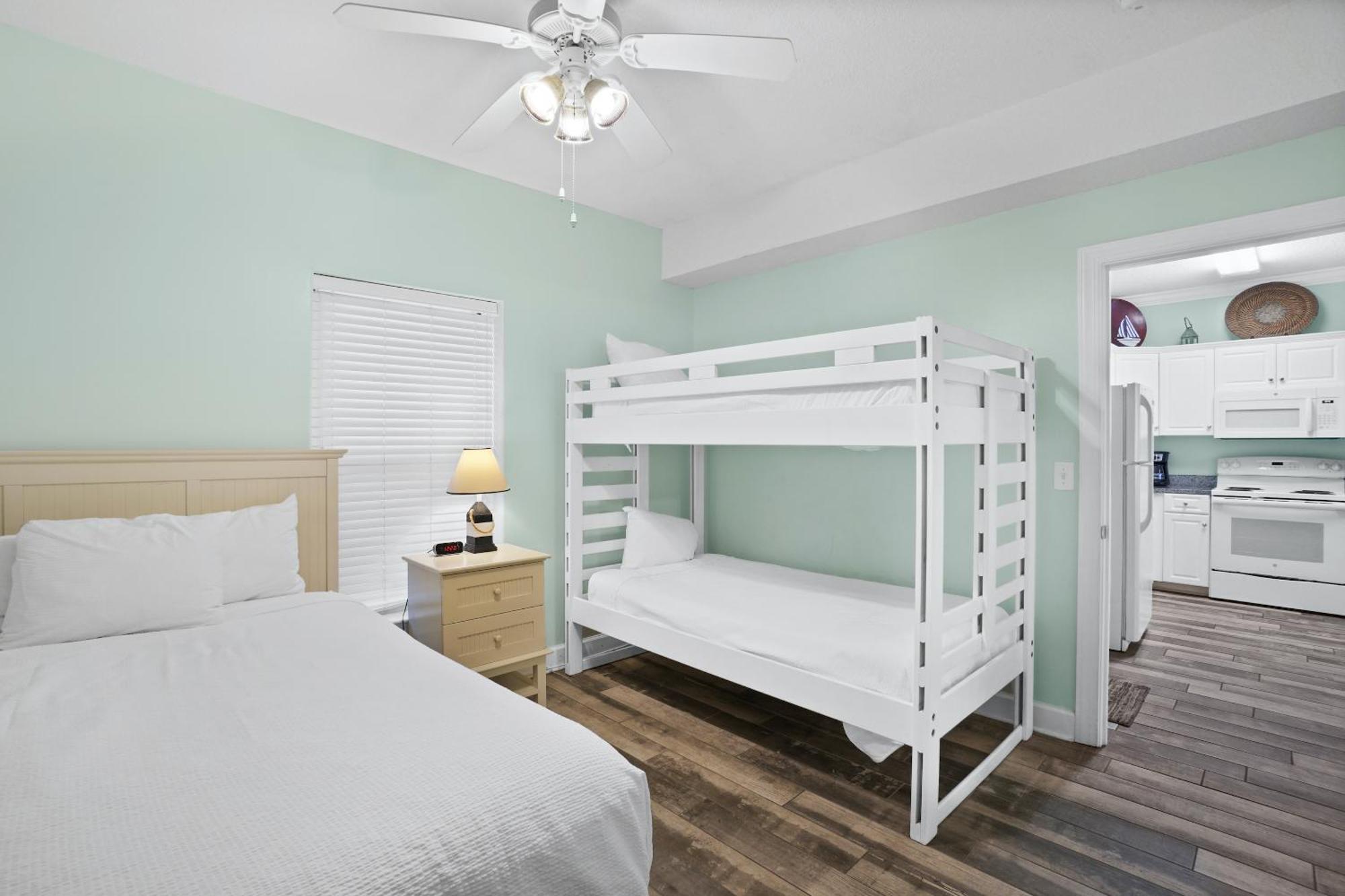 Apartment Emerald Isle By Panhandle Getaways