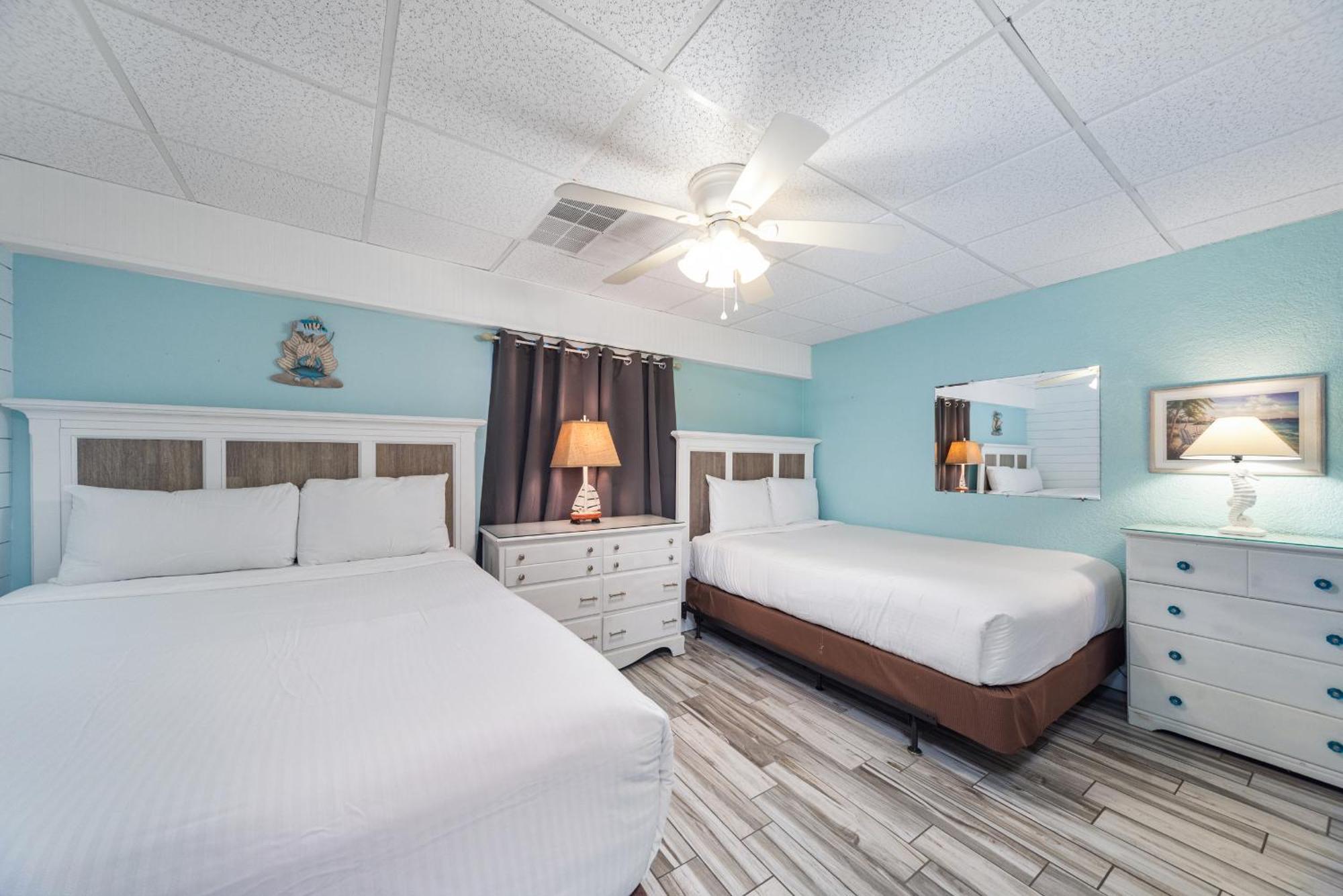 Continental 220 * Panama City Beach