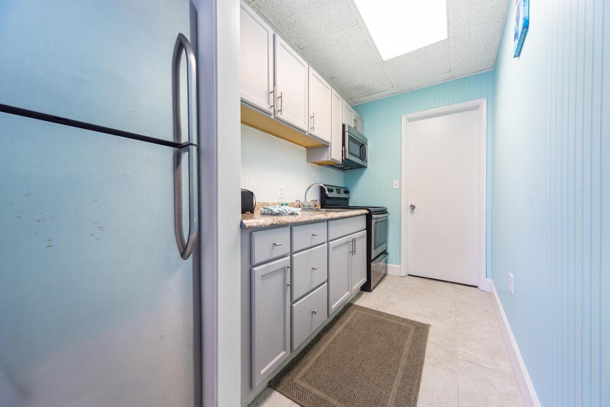 Continental 220 * Panama City Beach