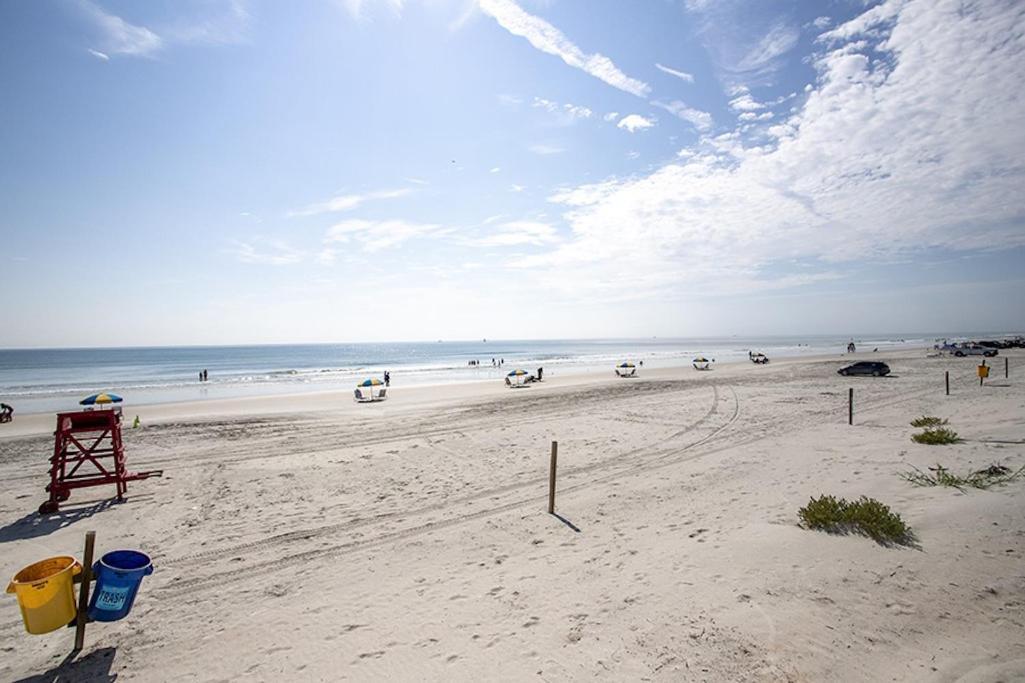 Apartment Seabliss, Oceanfront 1st Floor Cozy Daytona Beach