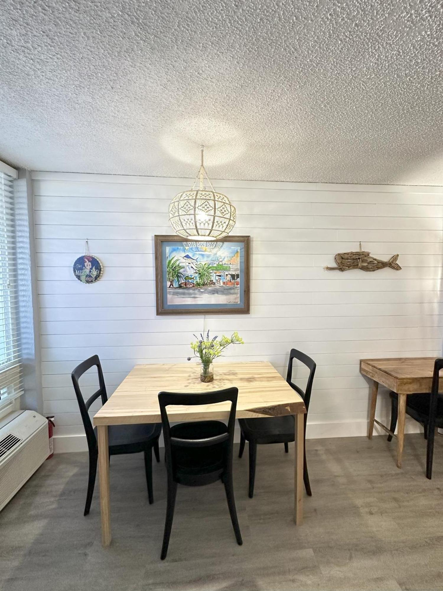 Seabliss, Oceanfront 1st Floor Cozy * Daytona Beach