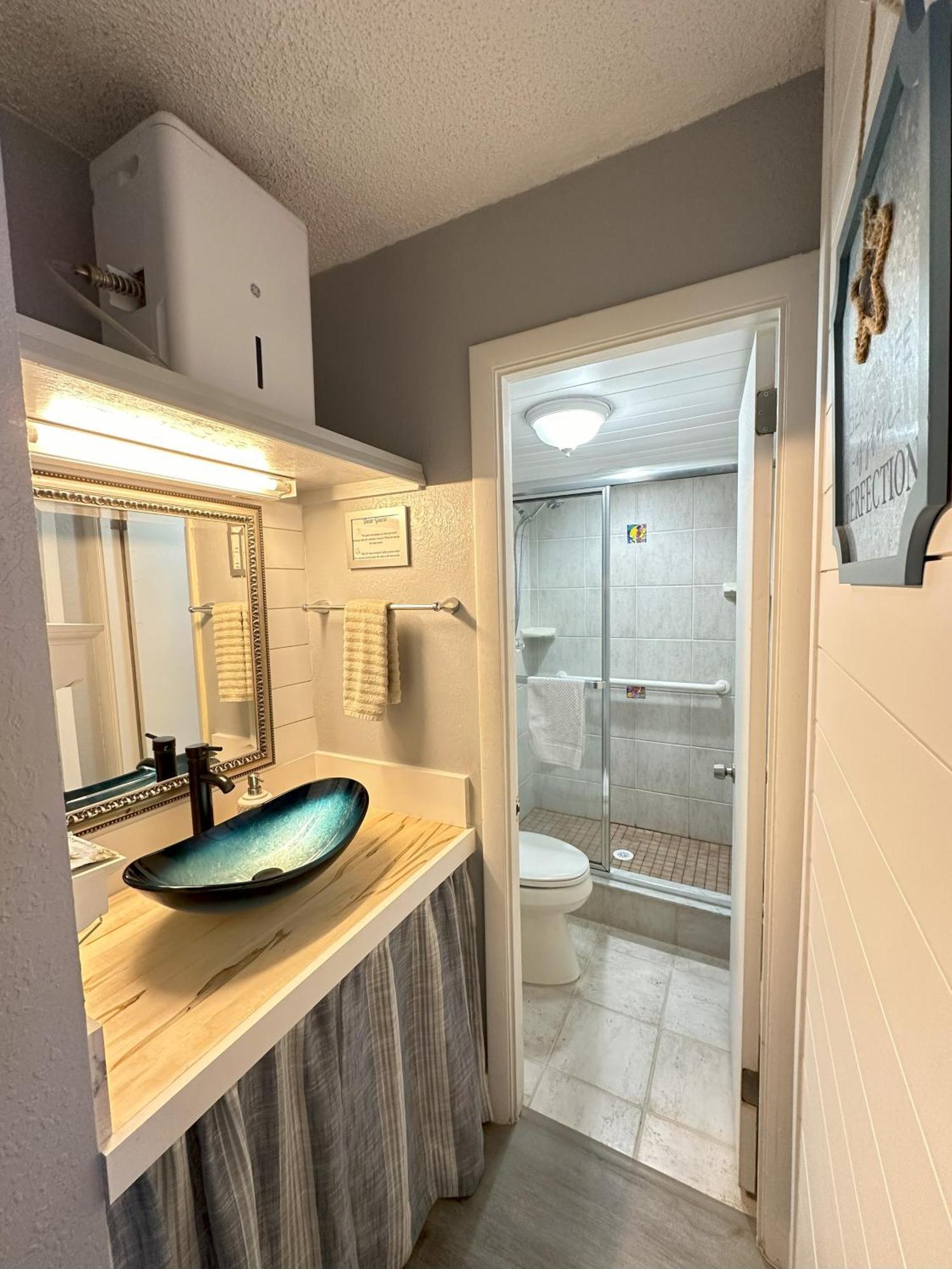 Seabliss, Oceanfront 1st Floor Cozy Daytona Beach
