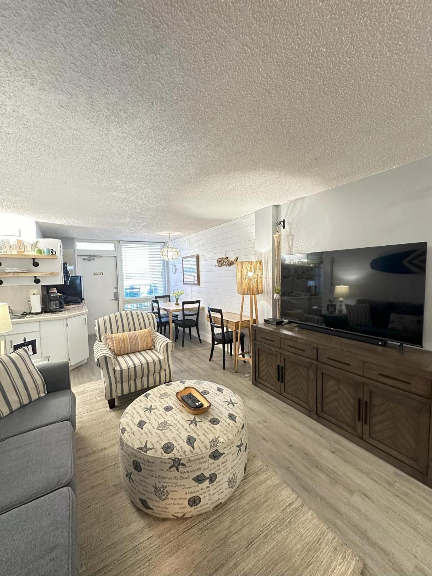 Seabliss, Oceanfront 1st Floor Cozy Apartment Daytona Beach