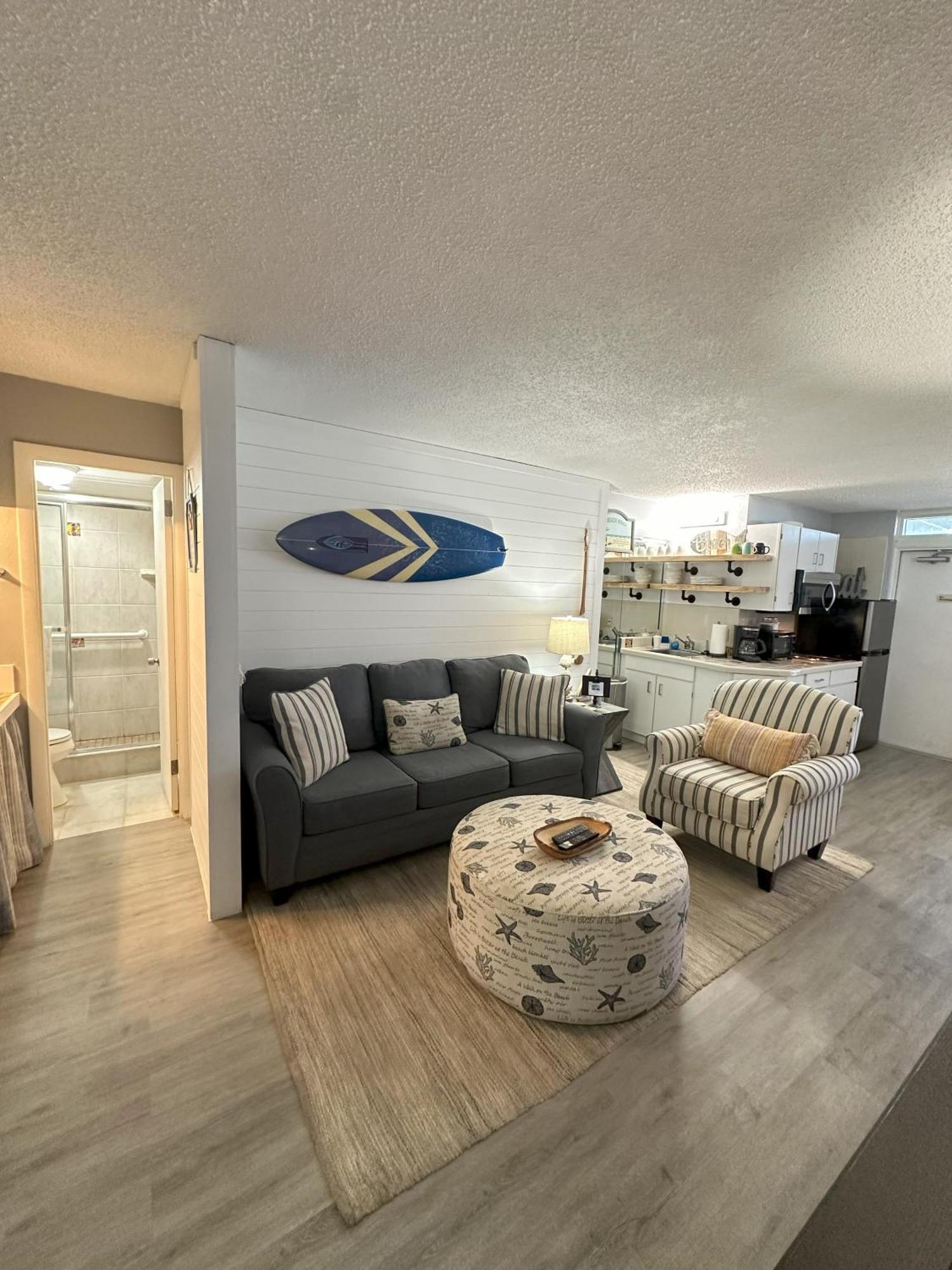 Seabliss, Oceanfront 1st Floor Cozy Apartment *