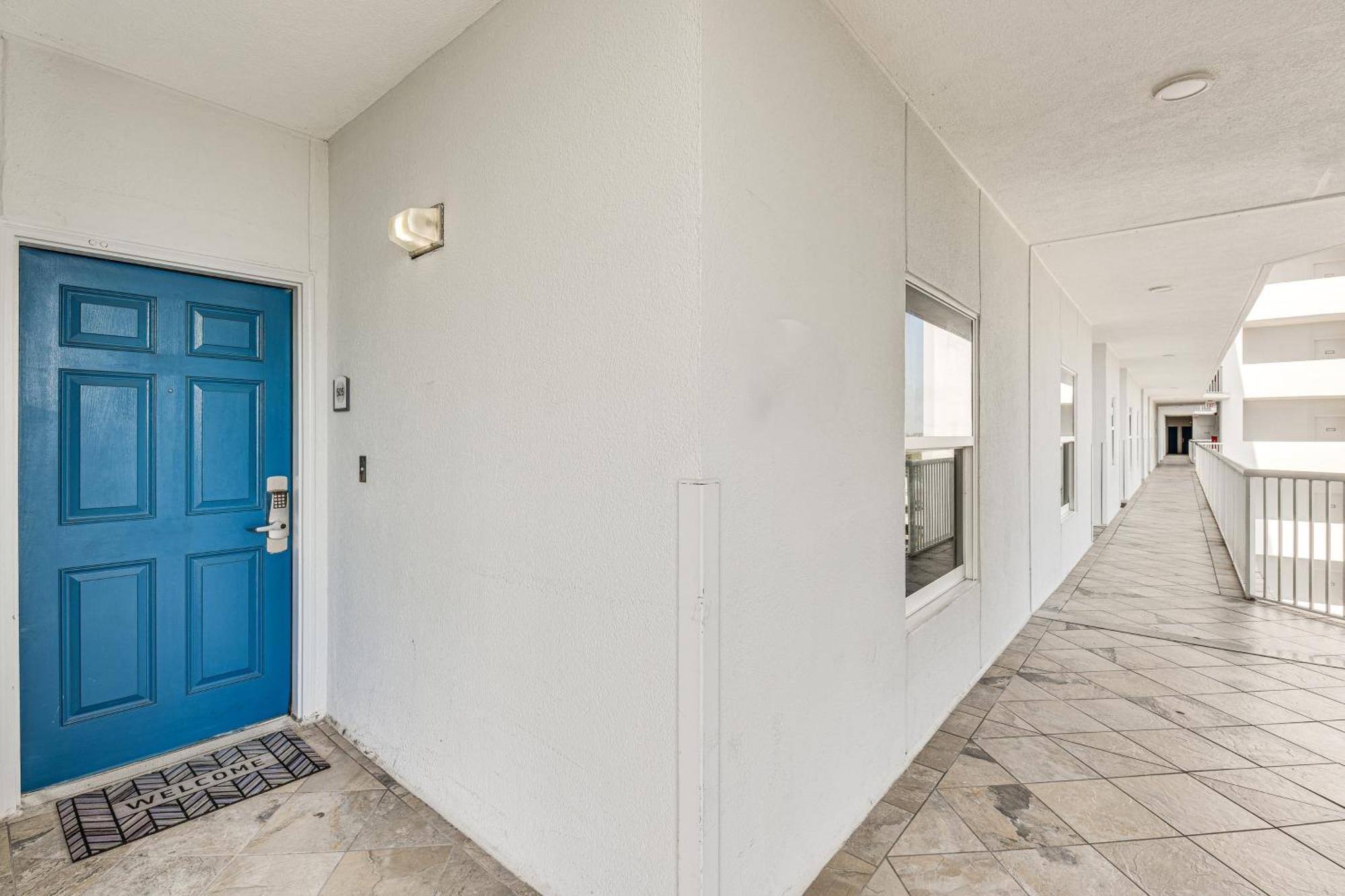 Oceanfront With Pool And Access *