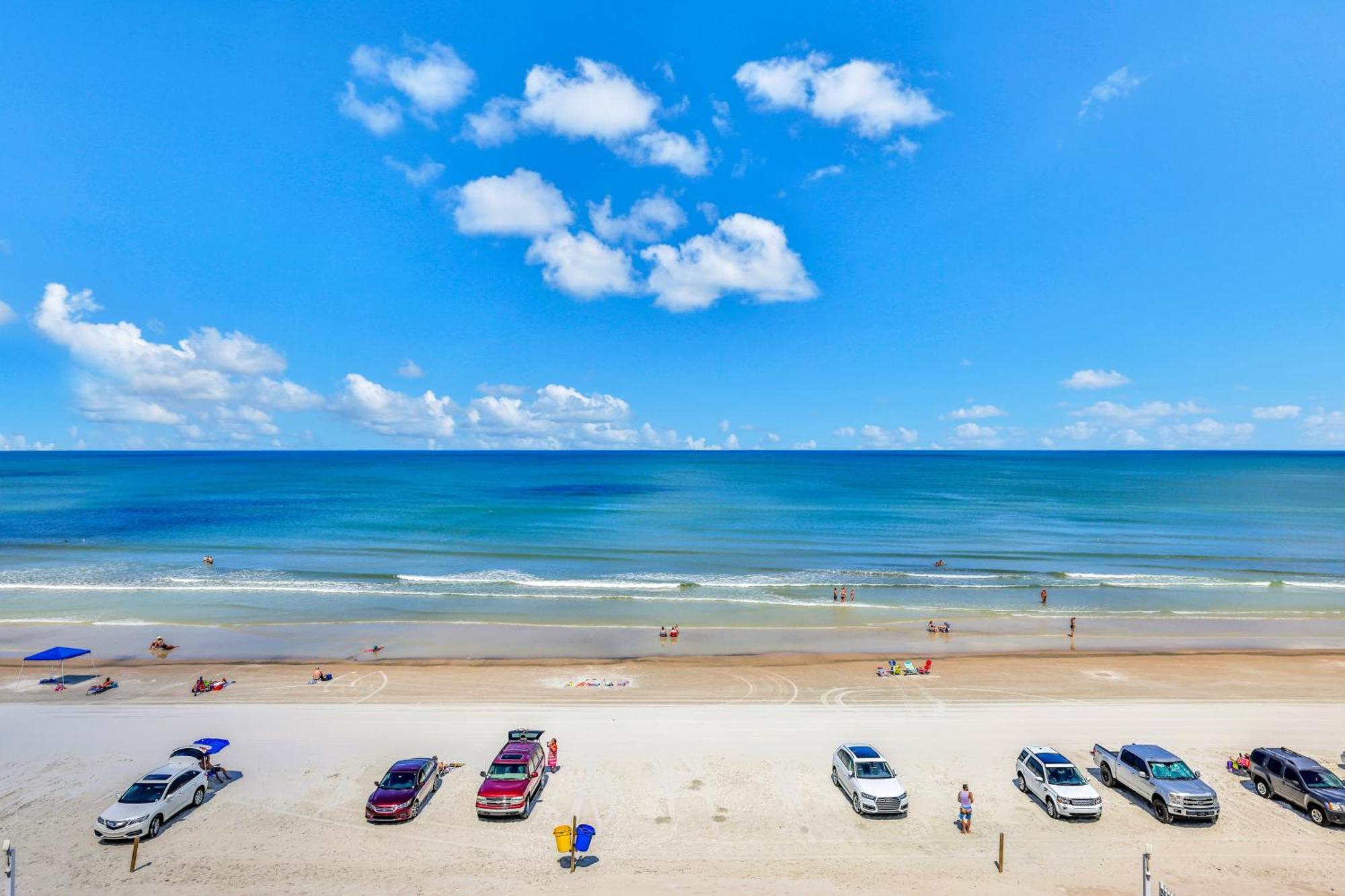 Sunshine & Oceanfront Serenity Daytona Beach Shores