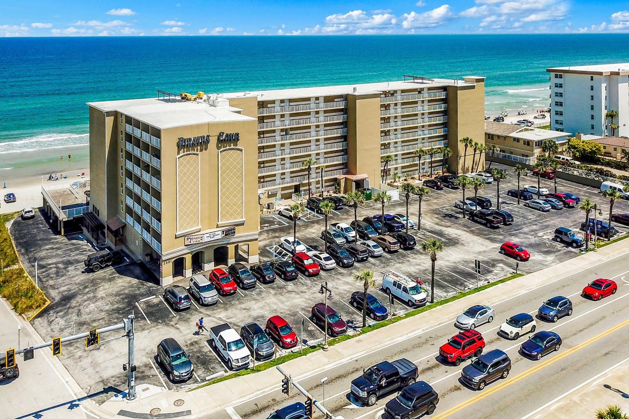 Sunshine & Oceanfront Serenity * Daytona Beach Shores