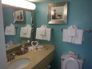 Days By Wyndham Daytona Oceanfront Hotel