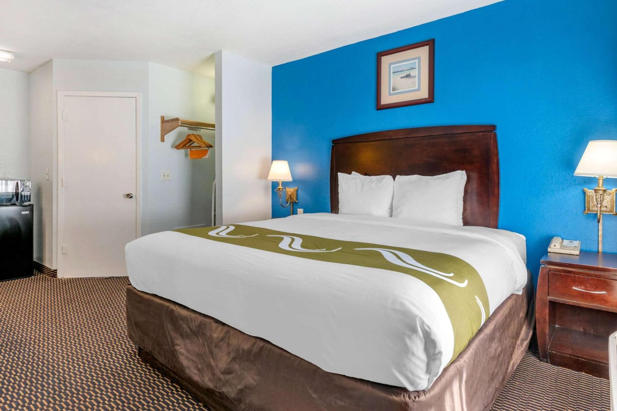 Quality North Near Lido Key Inn 2*