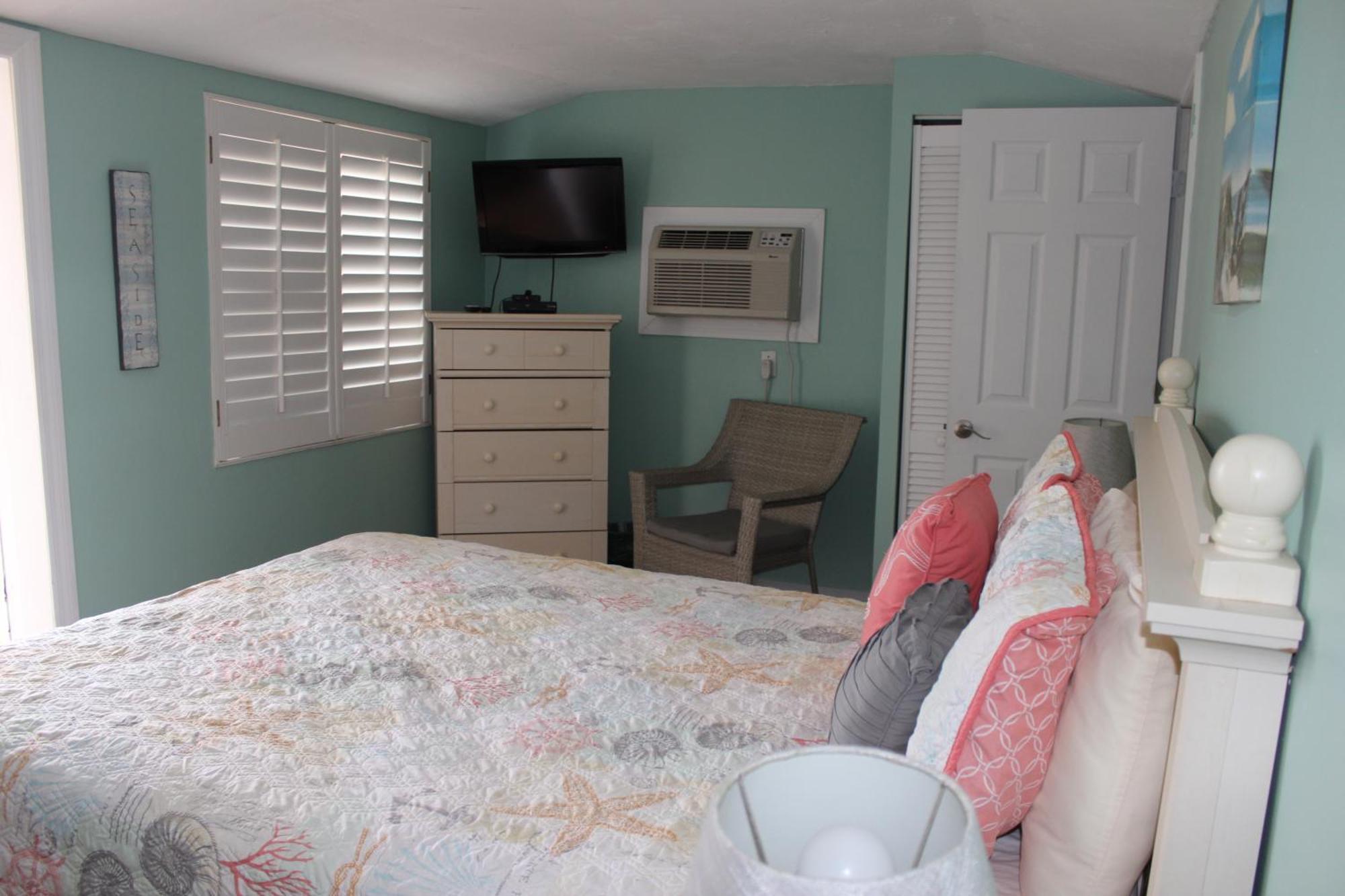 Shoreline & - Beachfront Hotel Daytona Beach
