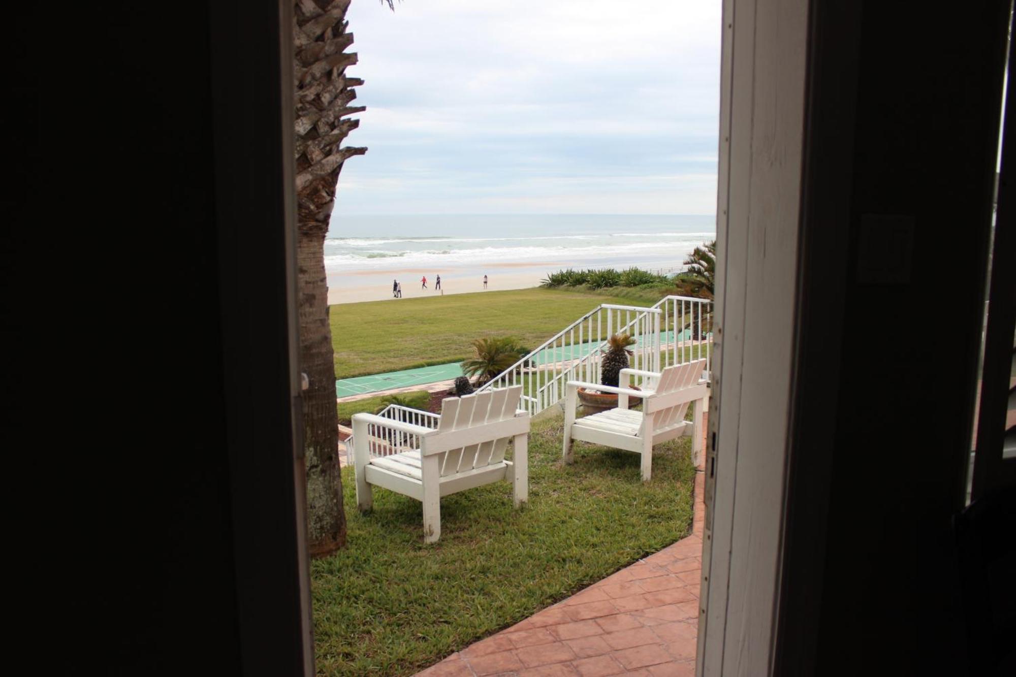 Shoreline & - Beachfront Daytona Beach