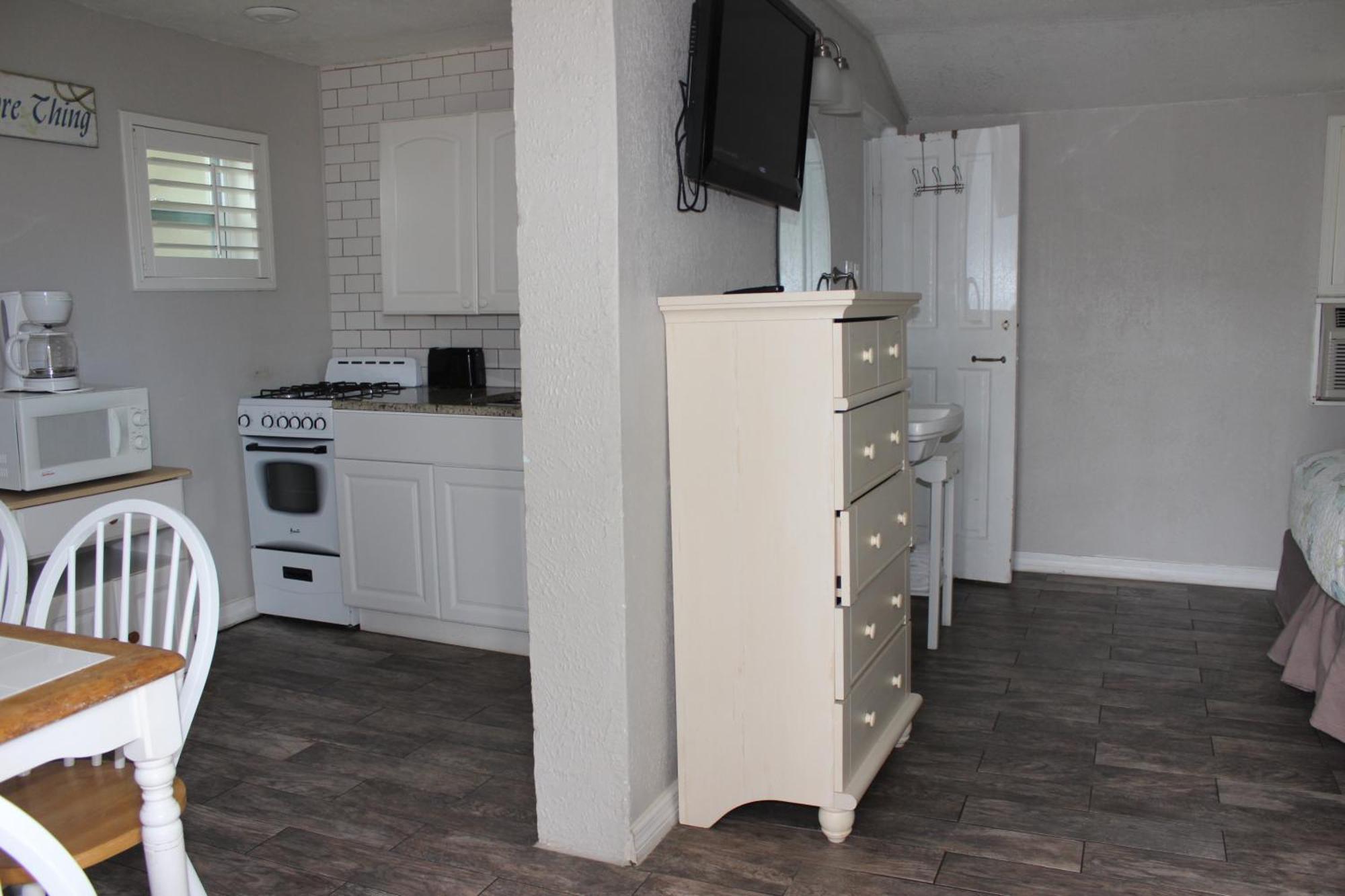 Hotel Shoreline & - Beachfront Daytona Beach