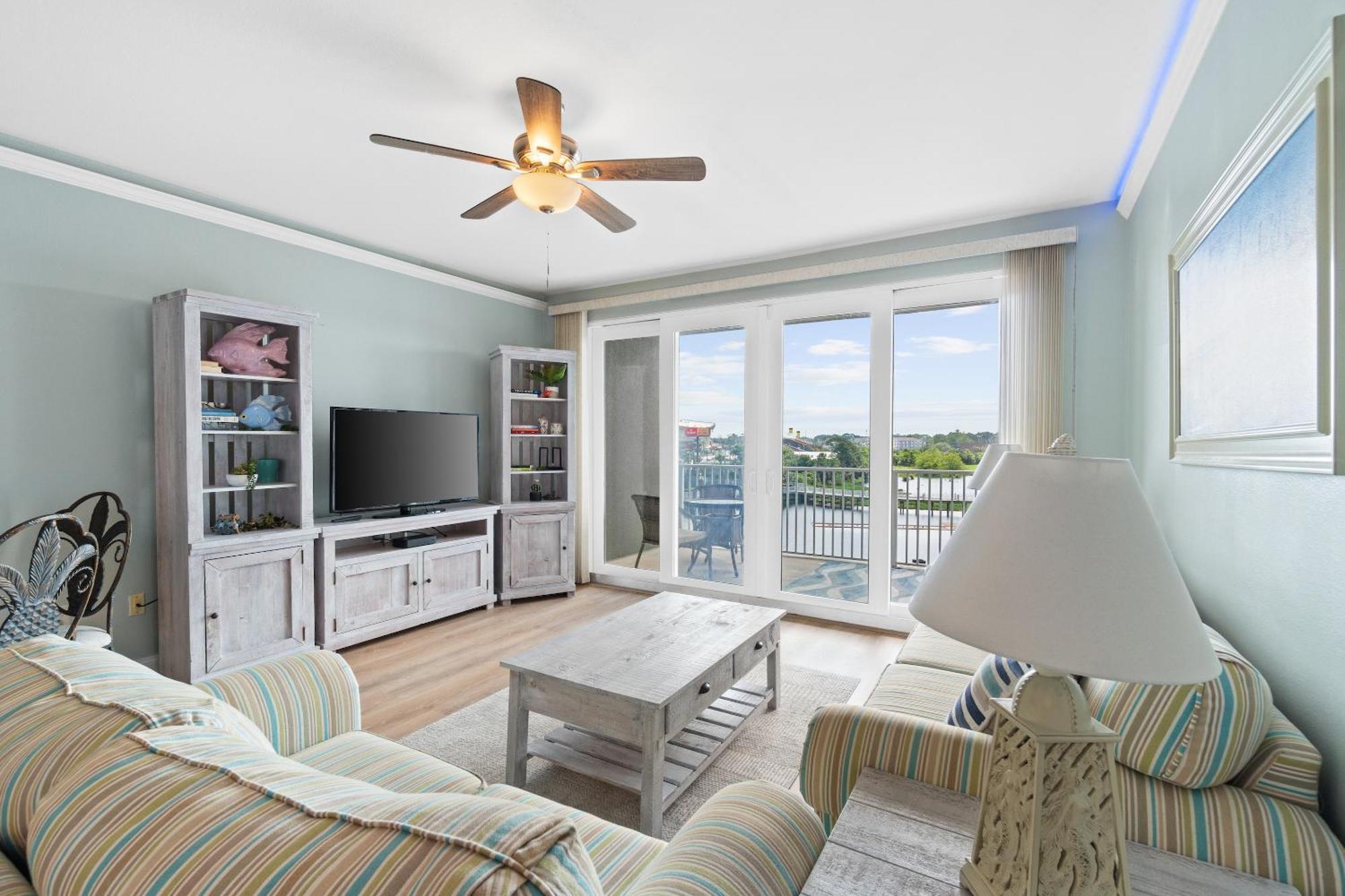 Laketown Wharf By Panhandle Getaways Apartment Panama City Beach