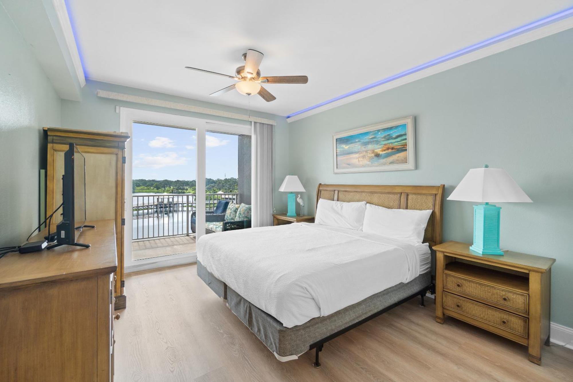 Laketown Wharf By Panhandle Getaways