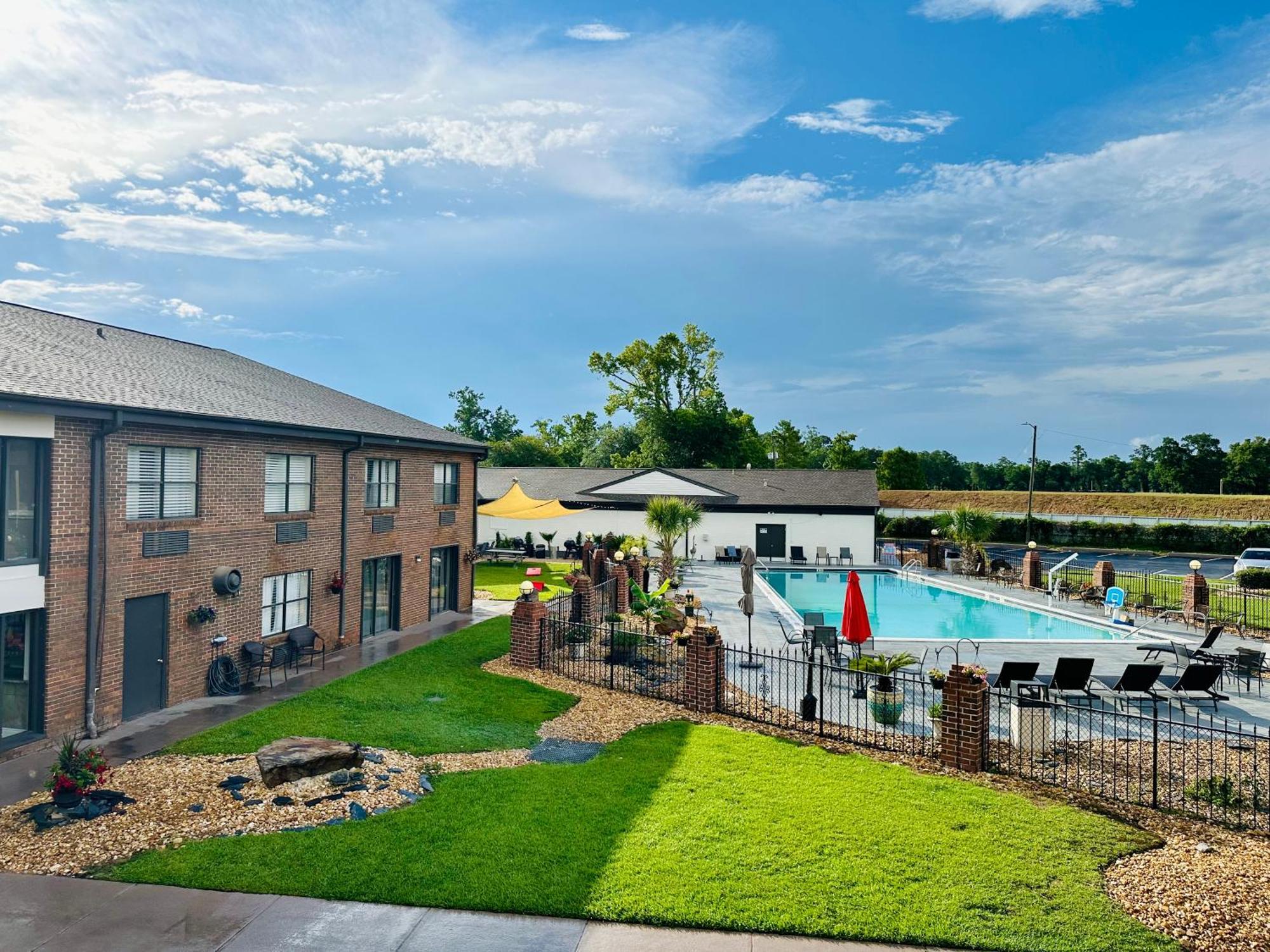 Motel At Home Inn - Pensacola