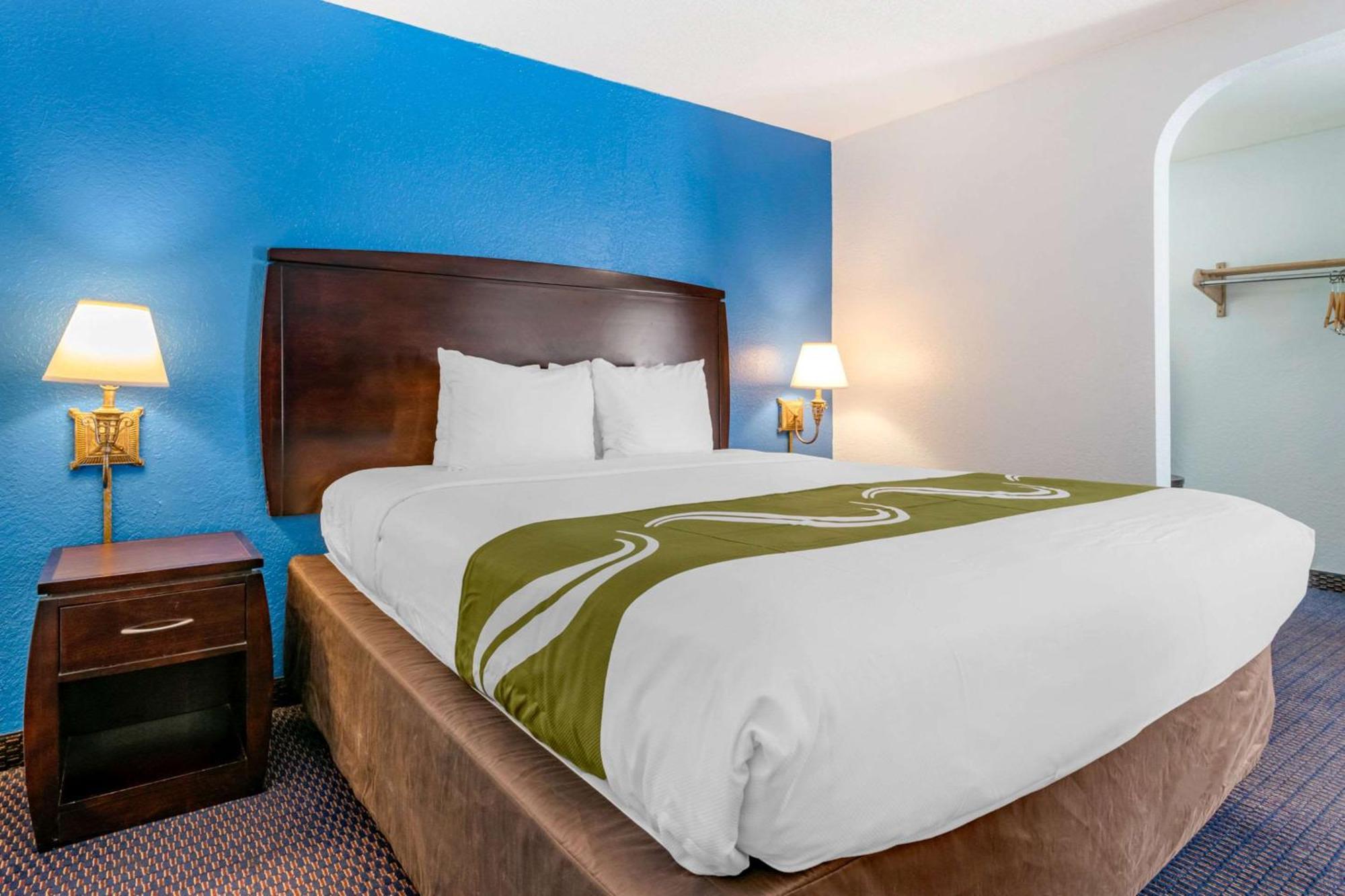 Quality North Near Lido Key Inn Sarasota