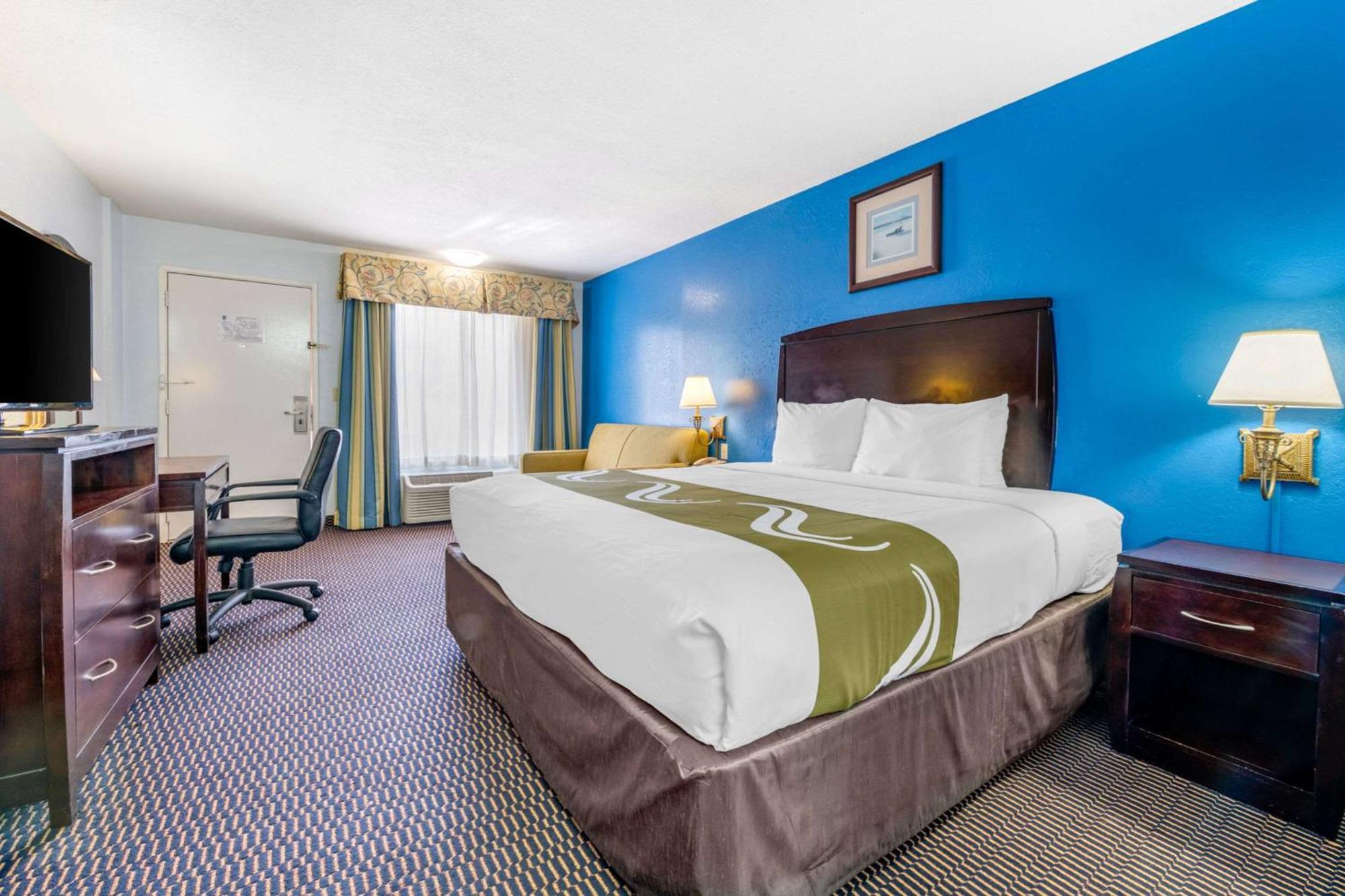 Quality North Near Lido Key Inn