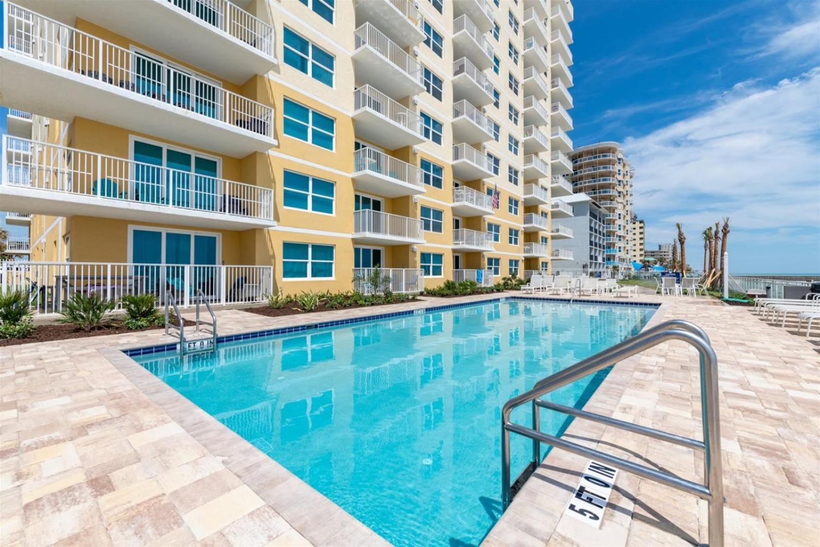 Unit 107 Aruba - 3 Bedroom Ocean View Apartment