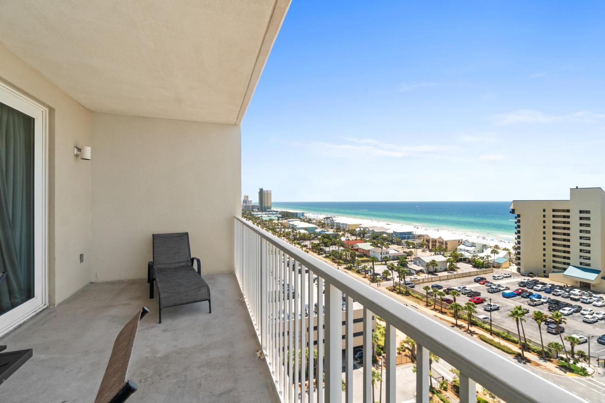Laketown Wharf #1117 By Book That Holiday home *
