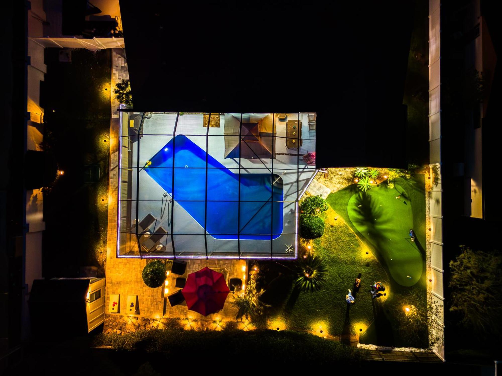 Upscale Bay Dream Pool With Putting Green Holiday home Tampa