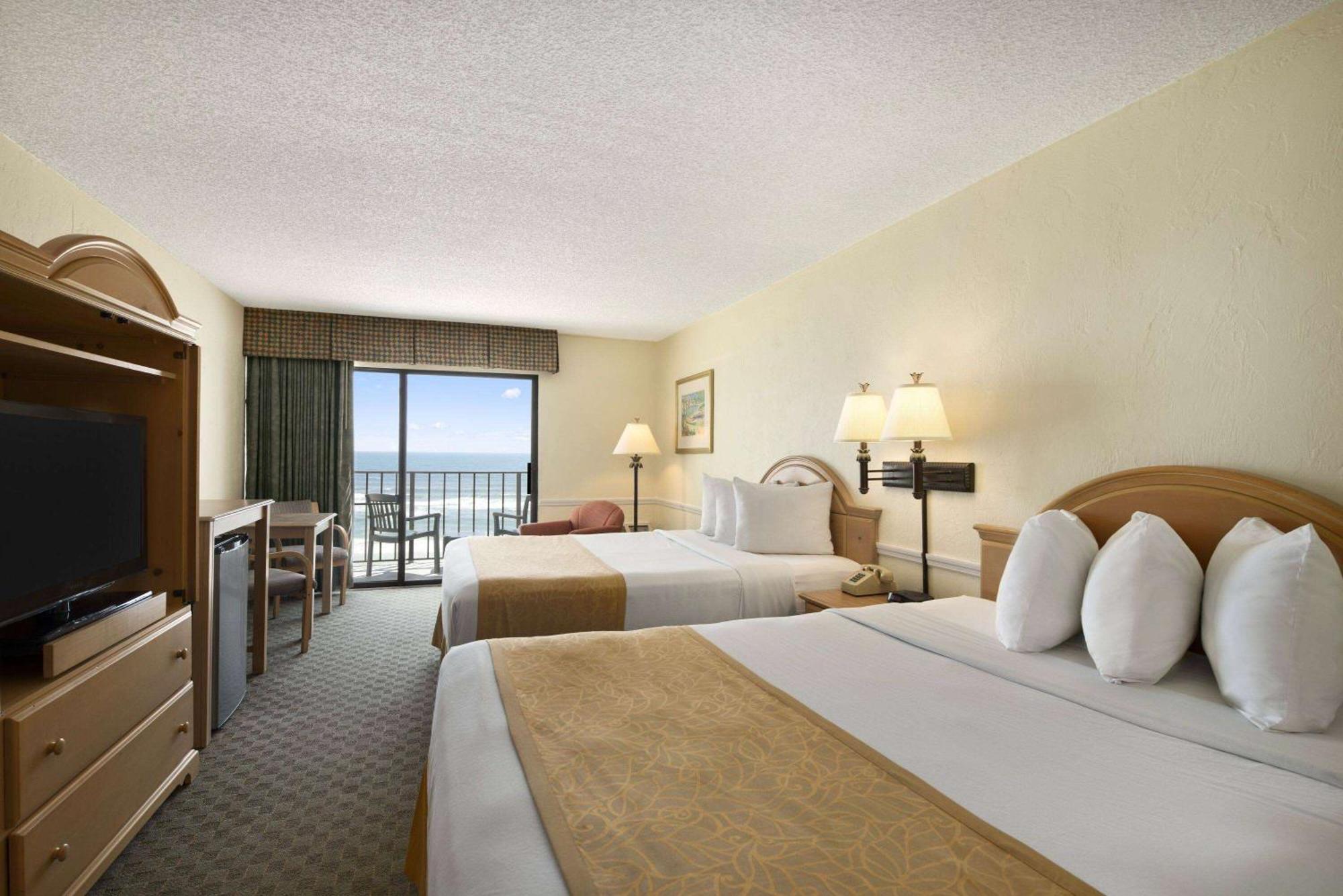 Hotel Days By Wyndham Daytona Oceanfront