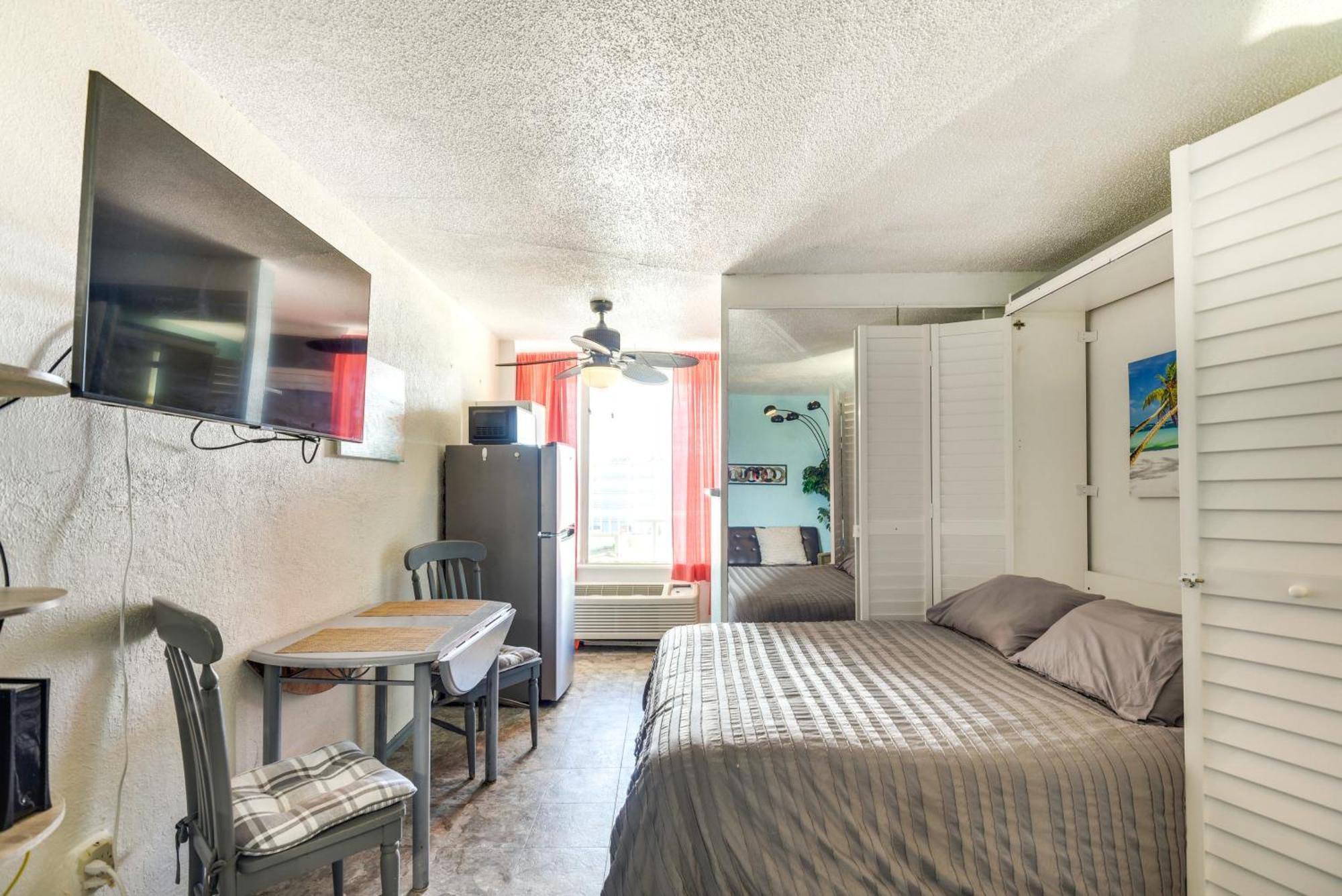 Apartment Daytona Vacation With Community Pool! Daytona Beach