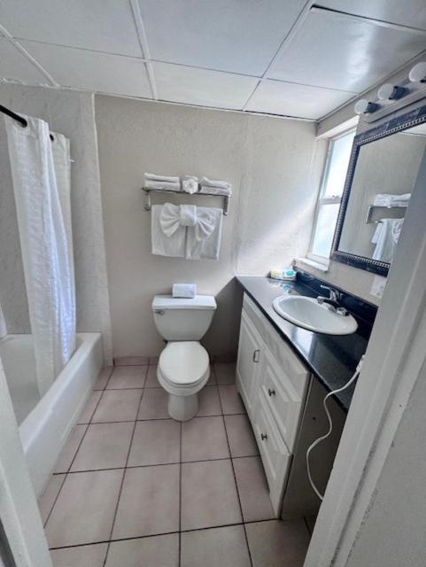 Clearwater Hotel 2*