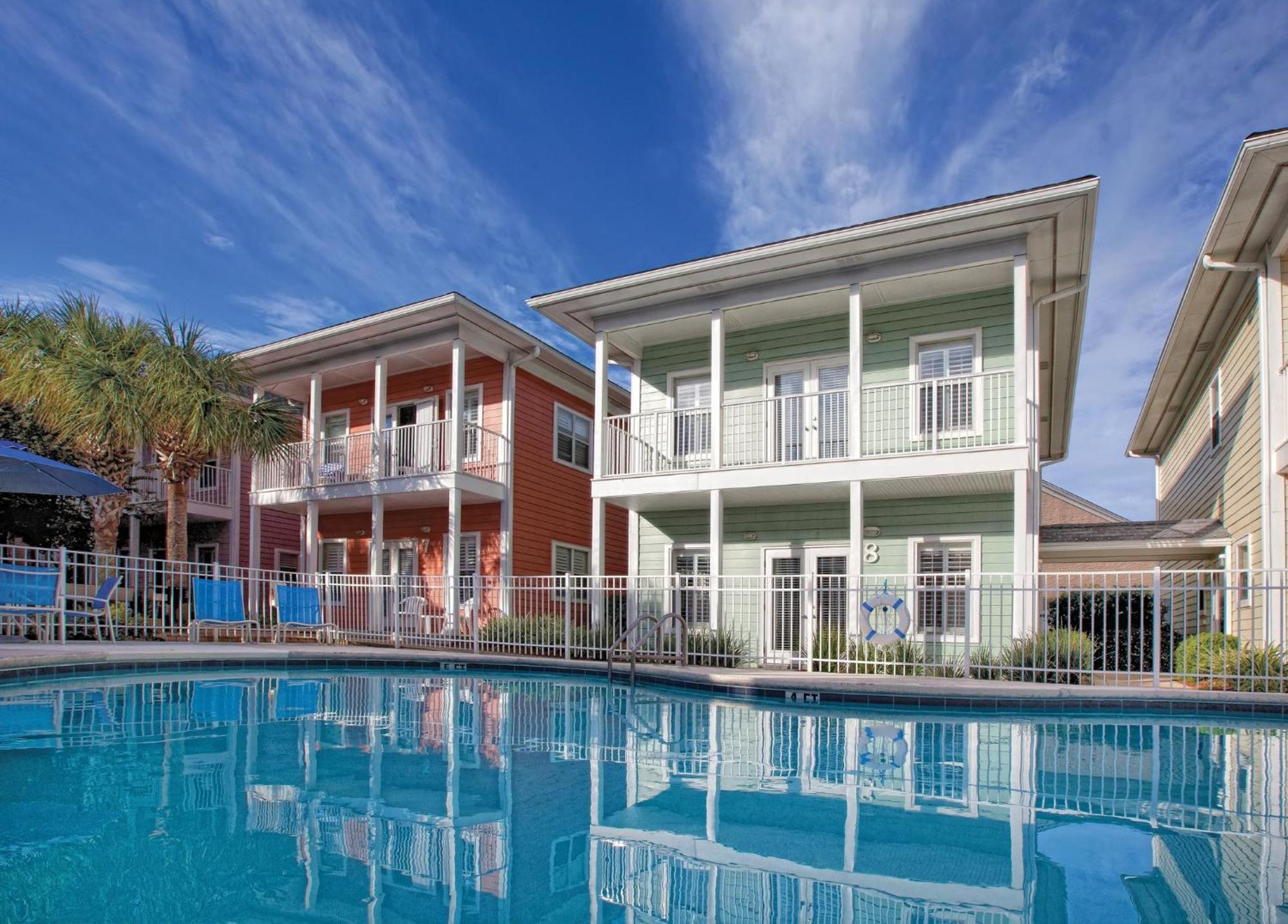 Club Wyndham Street Resort 3*